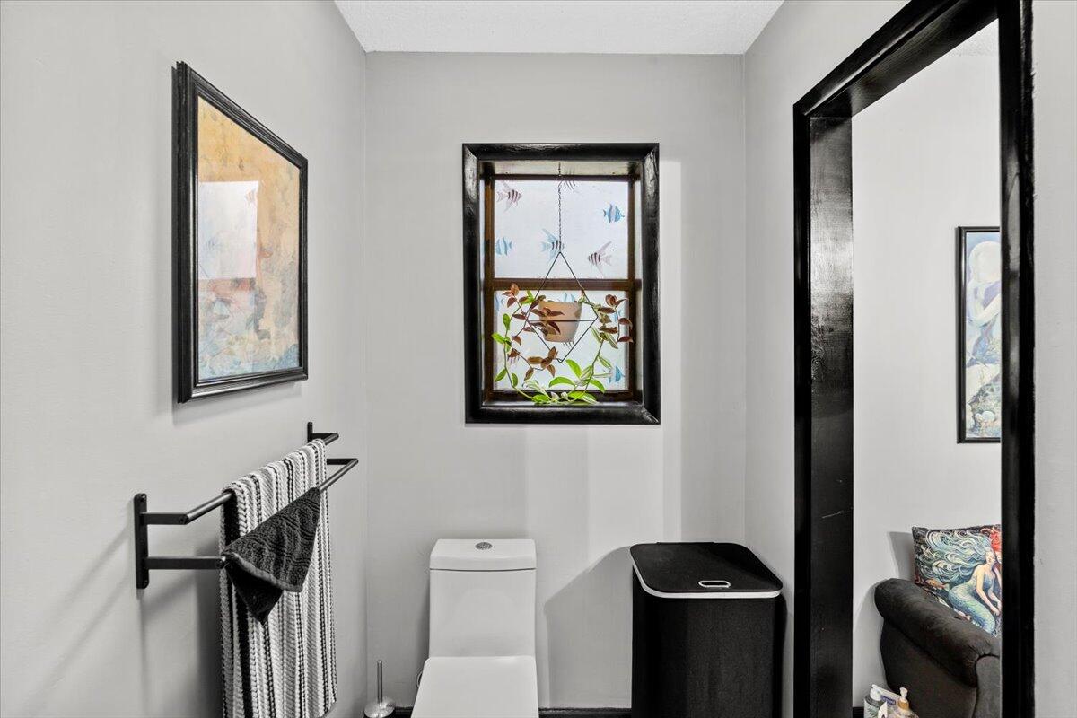 ROBLEDAL ESTATES - Residential