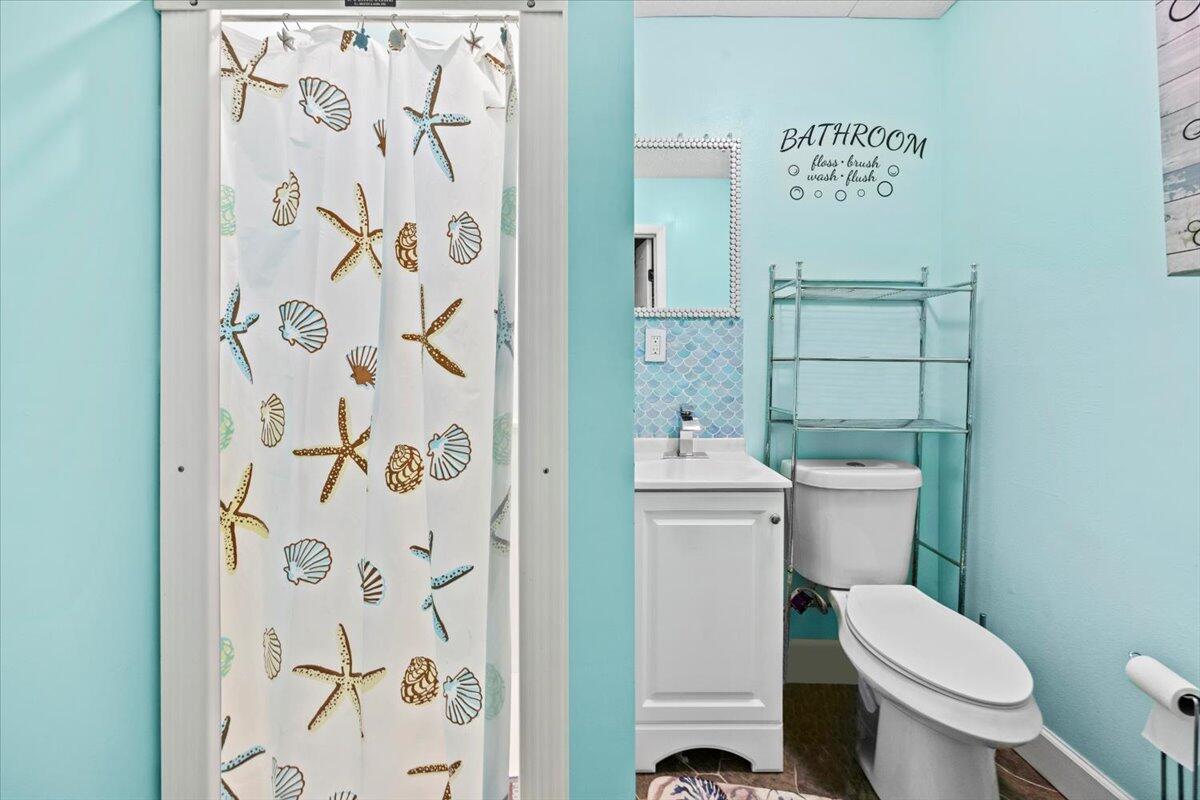 ROBLEDAL ESTATES - Residential