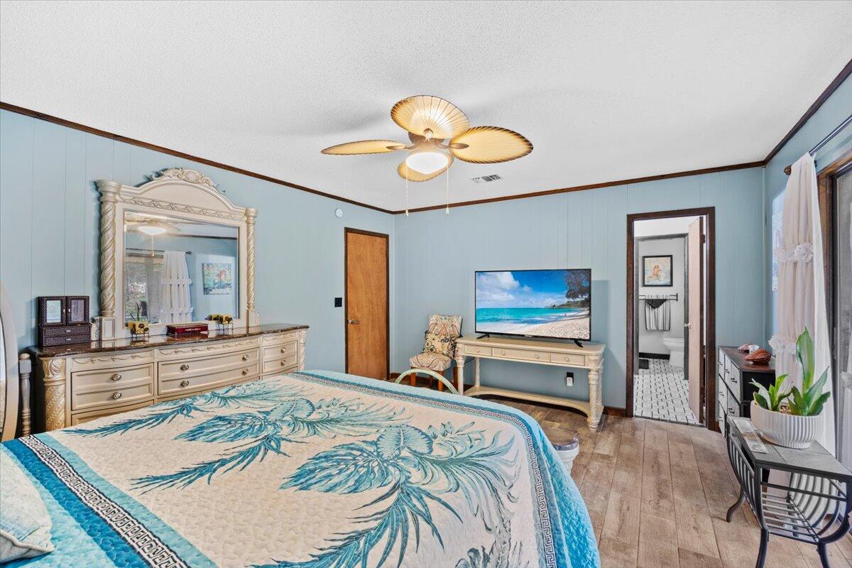 ROBLEDAL ESTATES - Residential