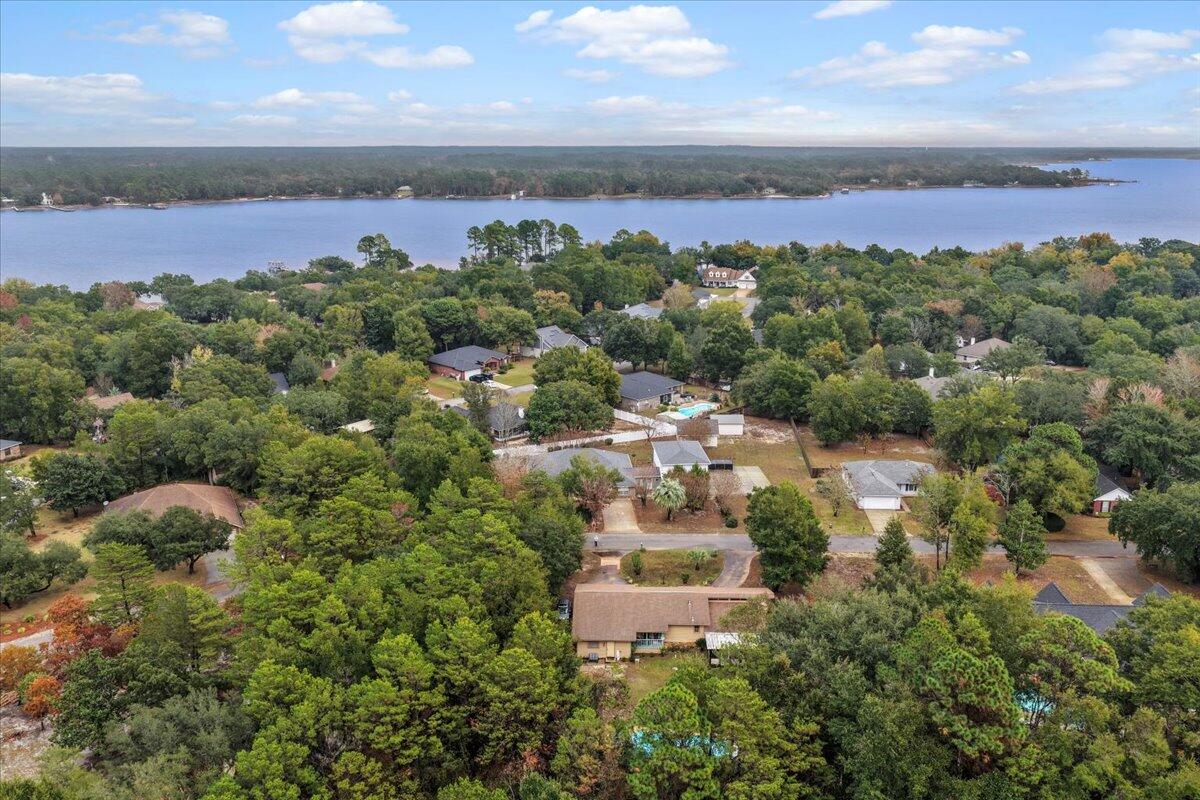 ROBLEDAL ESTATES - Residential