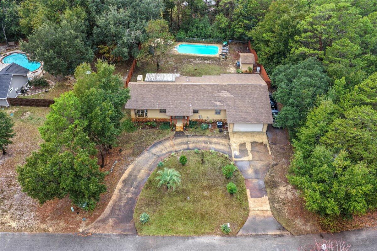 ROBLEDAL ESTATES - Residential