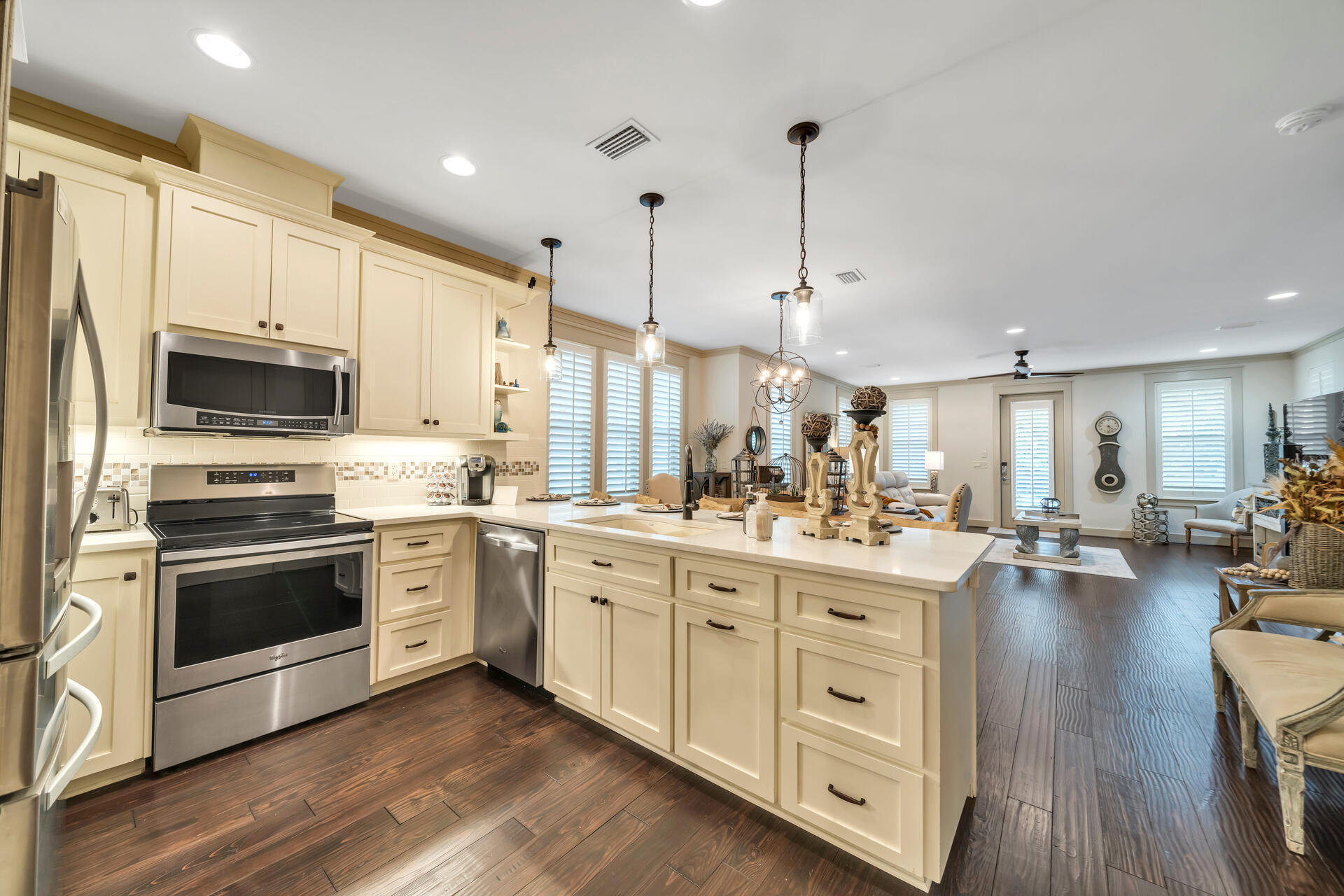 SHADOW PINES - Residential