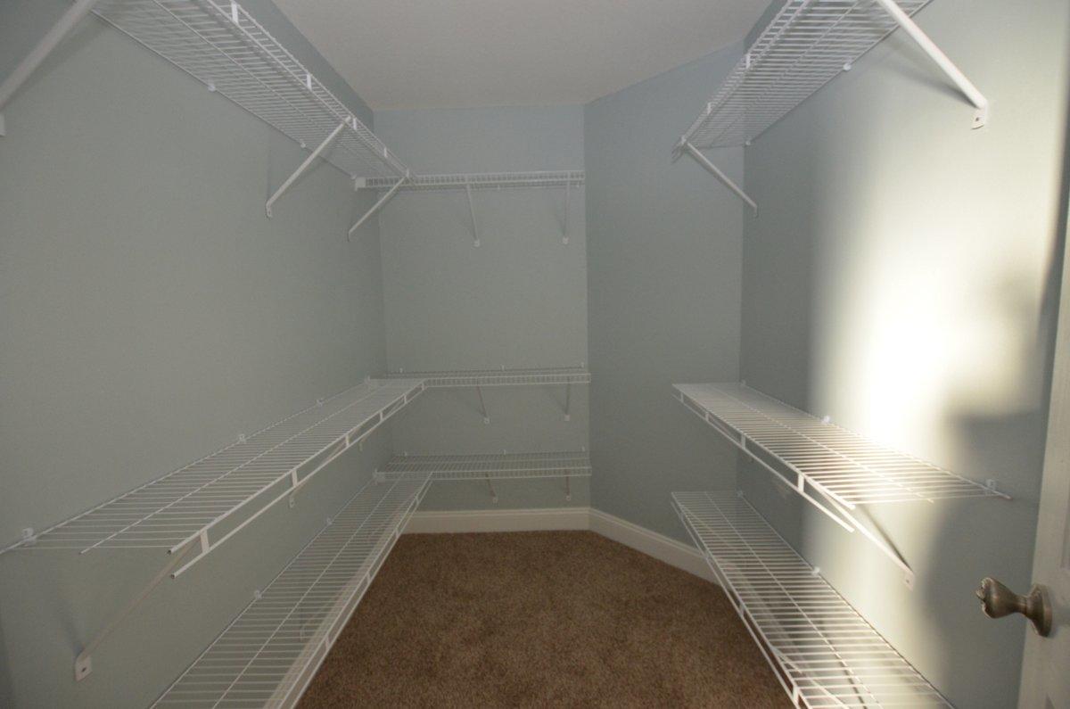 COUNTRYVIEW ESTATES 9TH ADDN - Residential