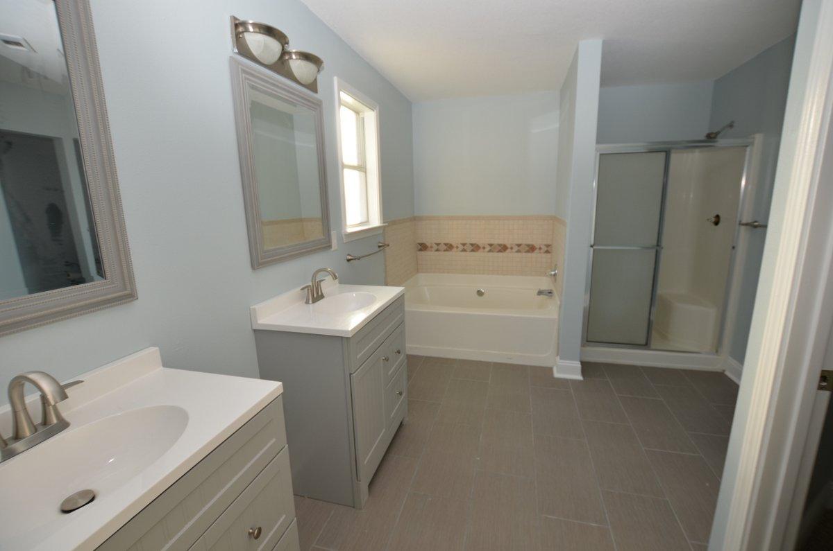 COUNTRYVIEW ESTATES 9TH ADDN - Residential