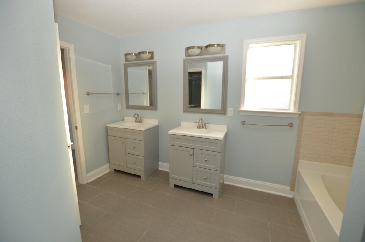 COUNTRYVIEW ESTATES 9TH ADDN - Residential