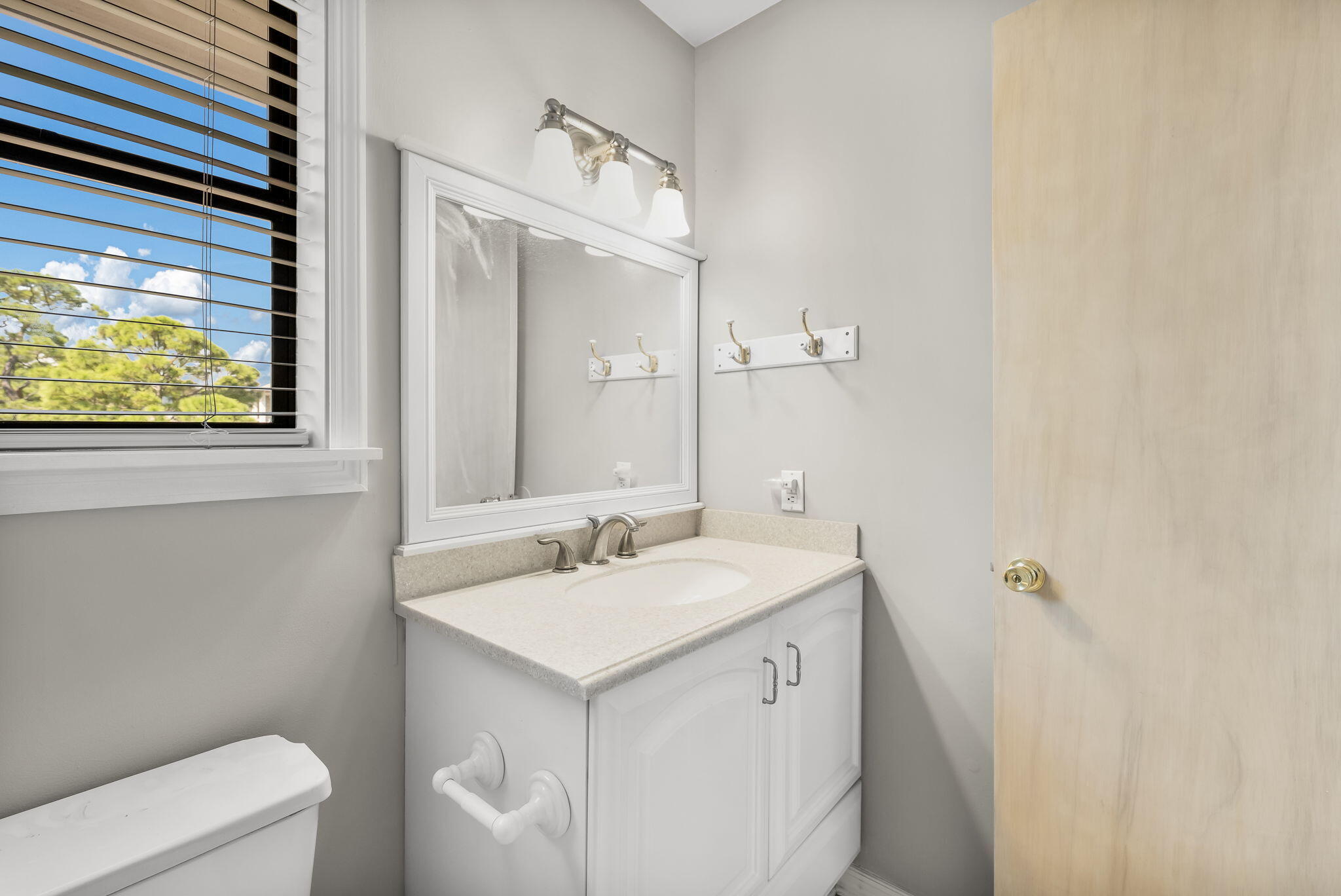 BEACHWOOD VILLAS CONDO - Residential Lease
