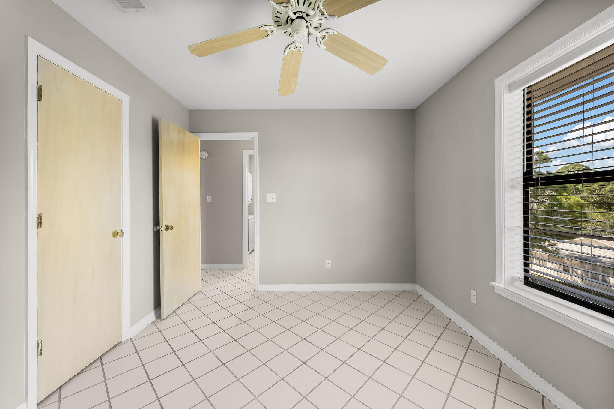 BEACHWOOD VILLAS CONDO - Residential Lease