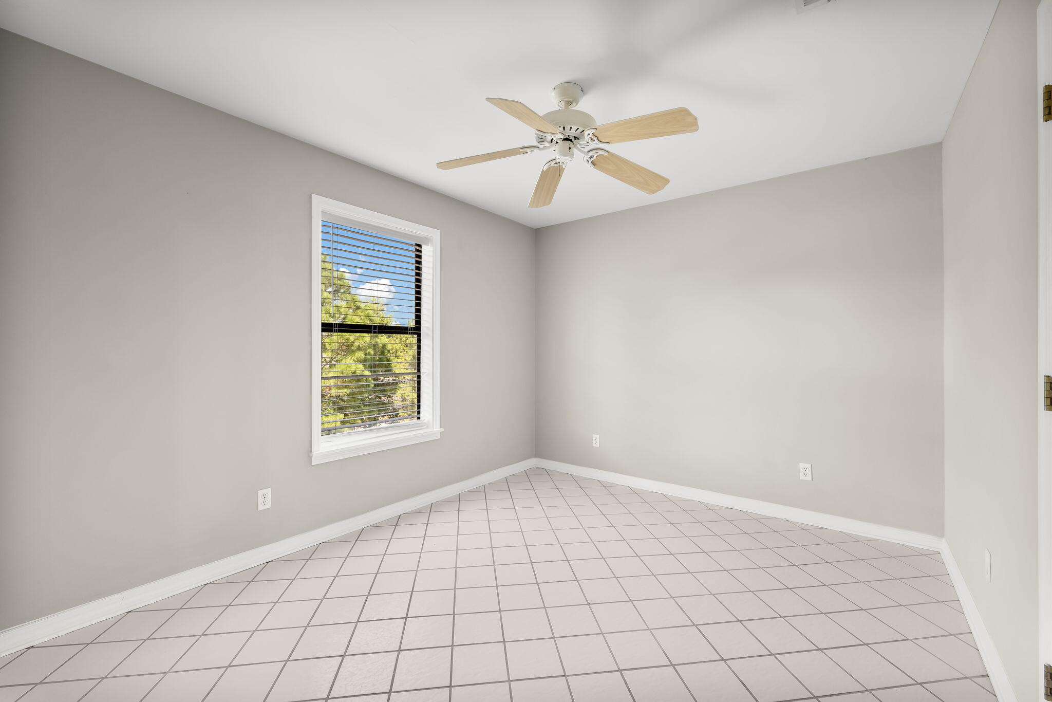 BEACHWOOD VILLAS CONDO - Residential Lease
