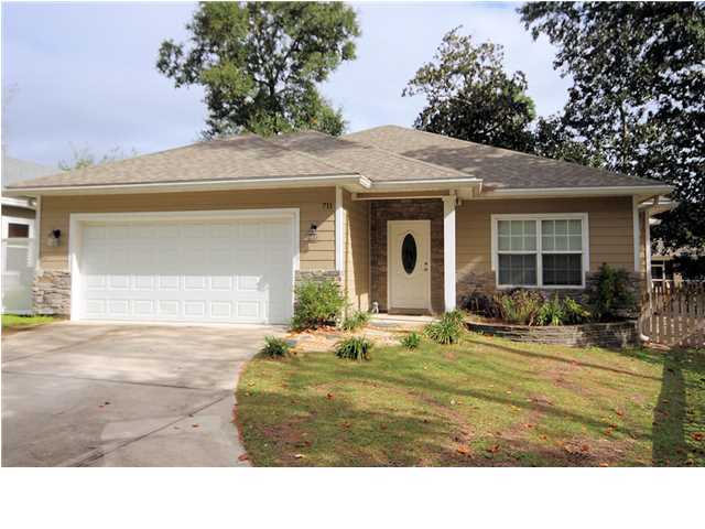 VALPARAISO PINECREST 6 - Residential