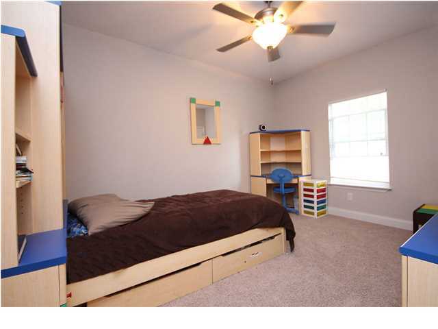 VALPARAISO PINECREST 6 - Residential