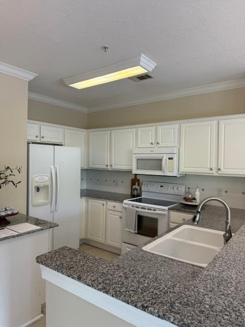 FRENCH QUARTERS - Residential Lease