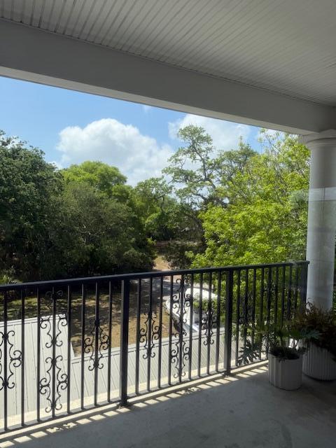 FRENCH QUARTERS - Residential Lease