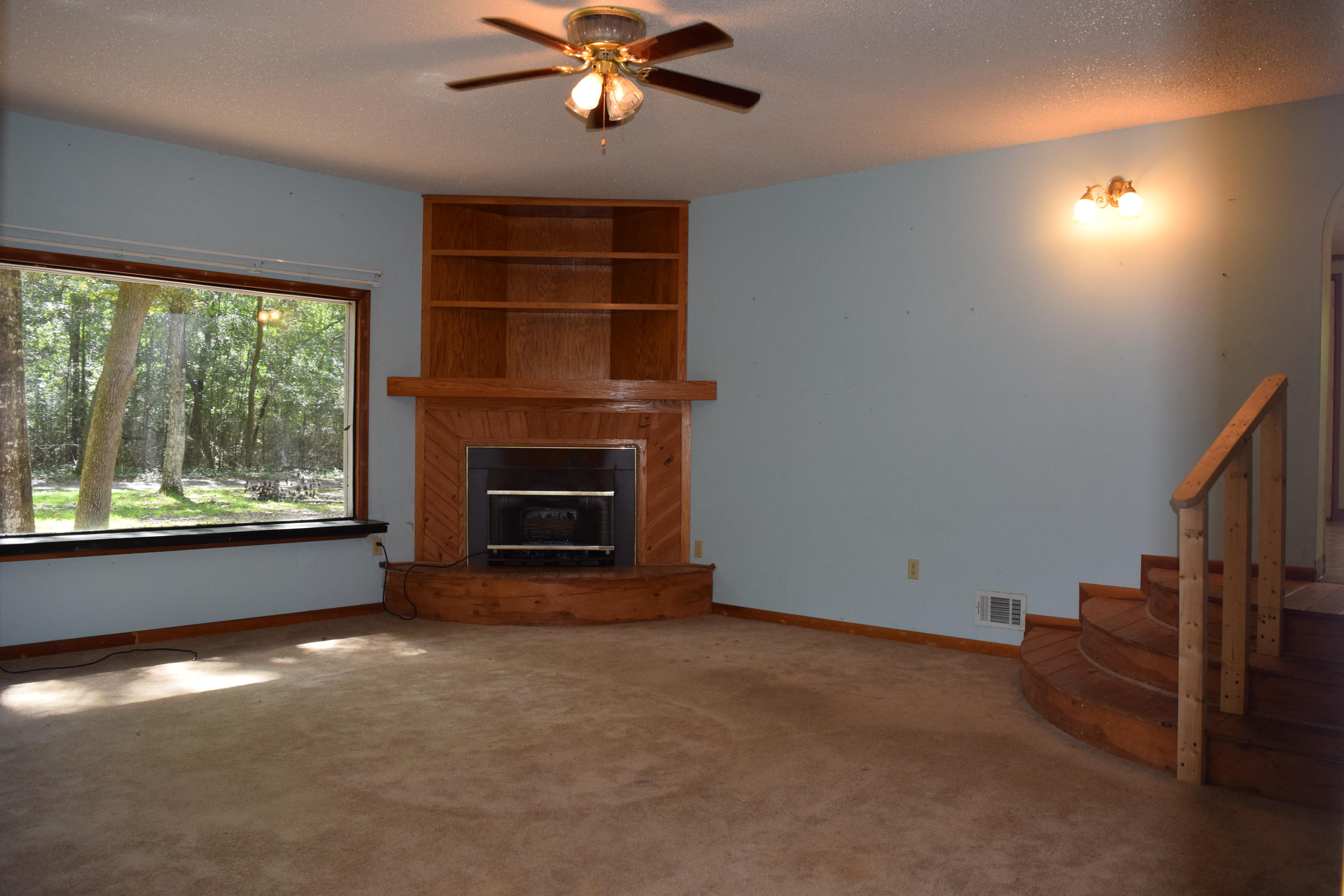 NO RECORDED SUBDIVISION - Residential