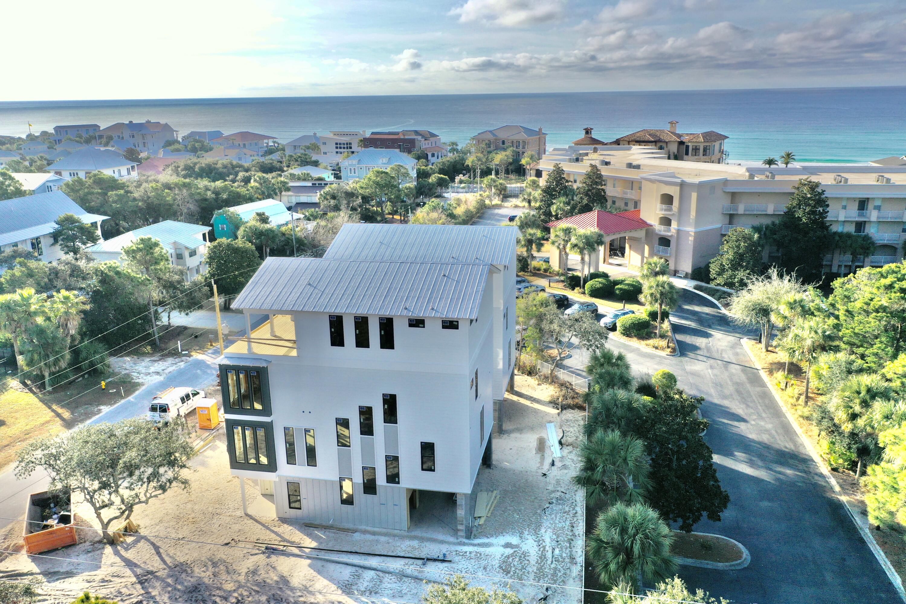 BLUE MOUNTAIN ESTATES - Residential