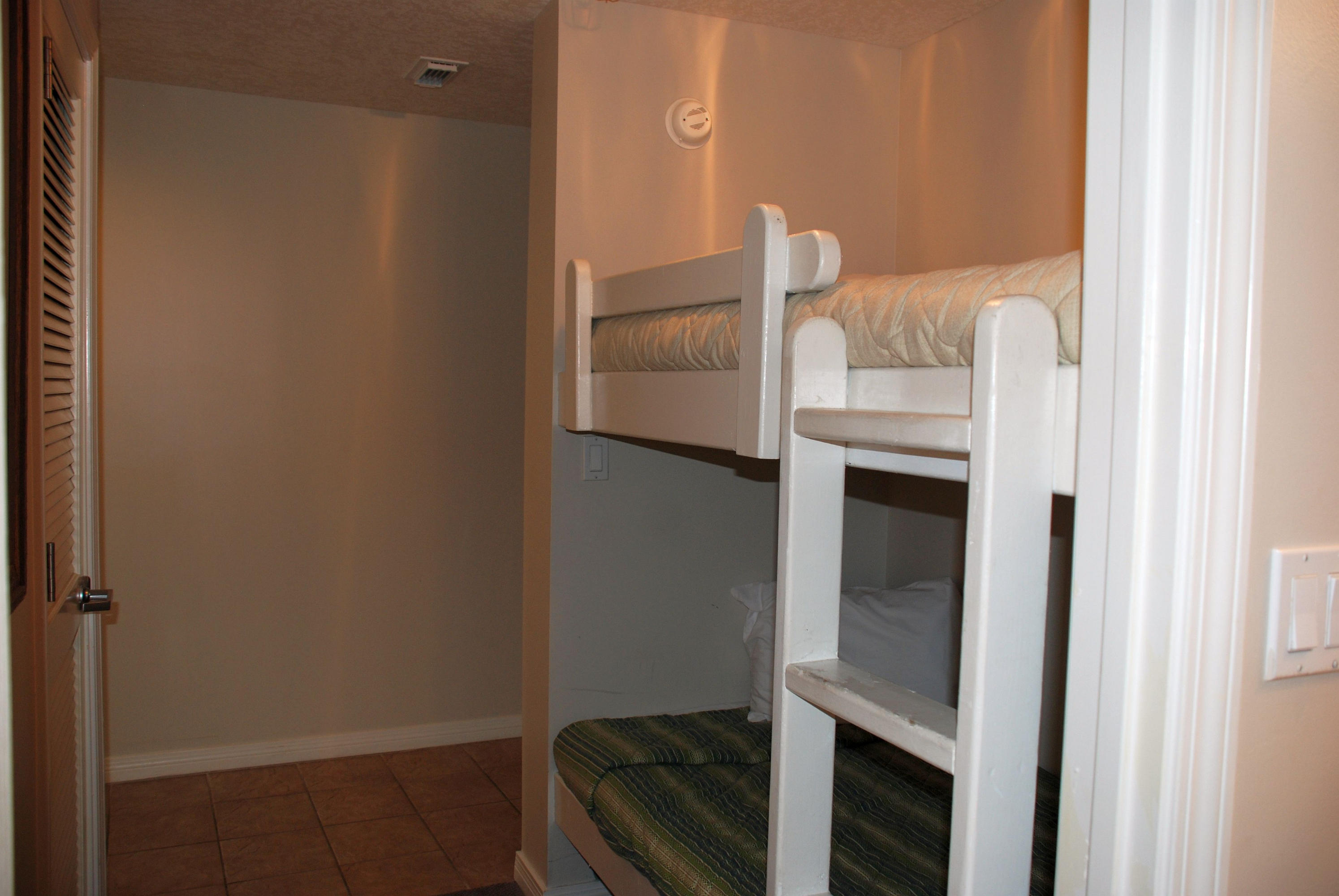 DESTIN WEST BEACH & BAY RESORT - Residential