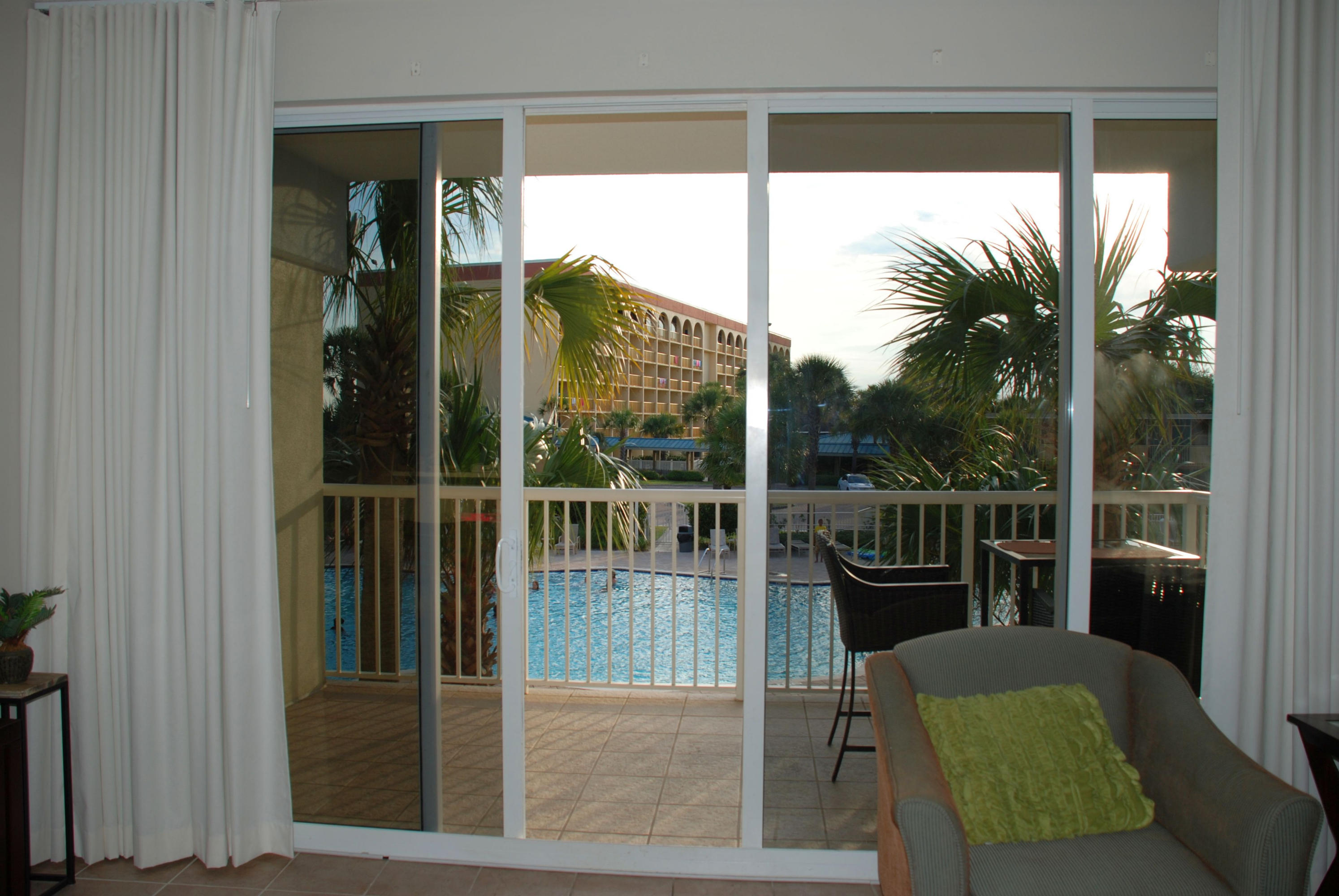 DESTIN WEST BEACH & BAY RESORT - Residential