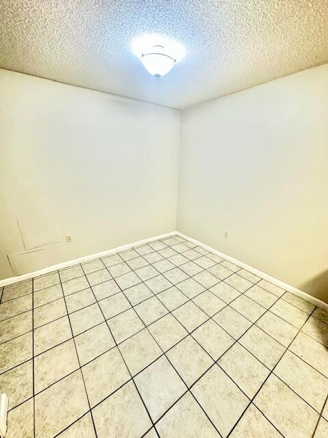 POST OAK PLACE PH 1 - Residential Lease