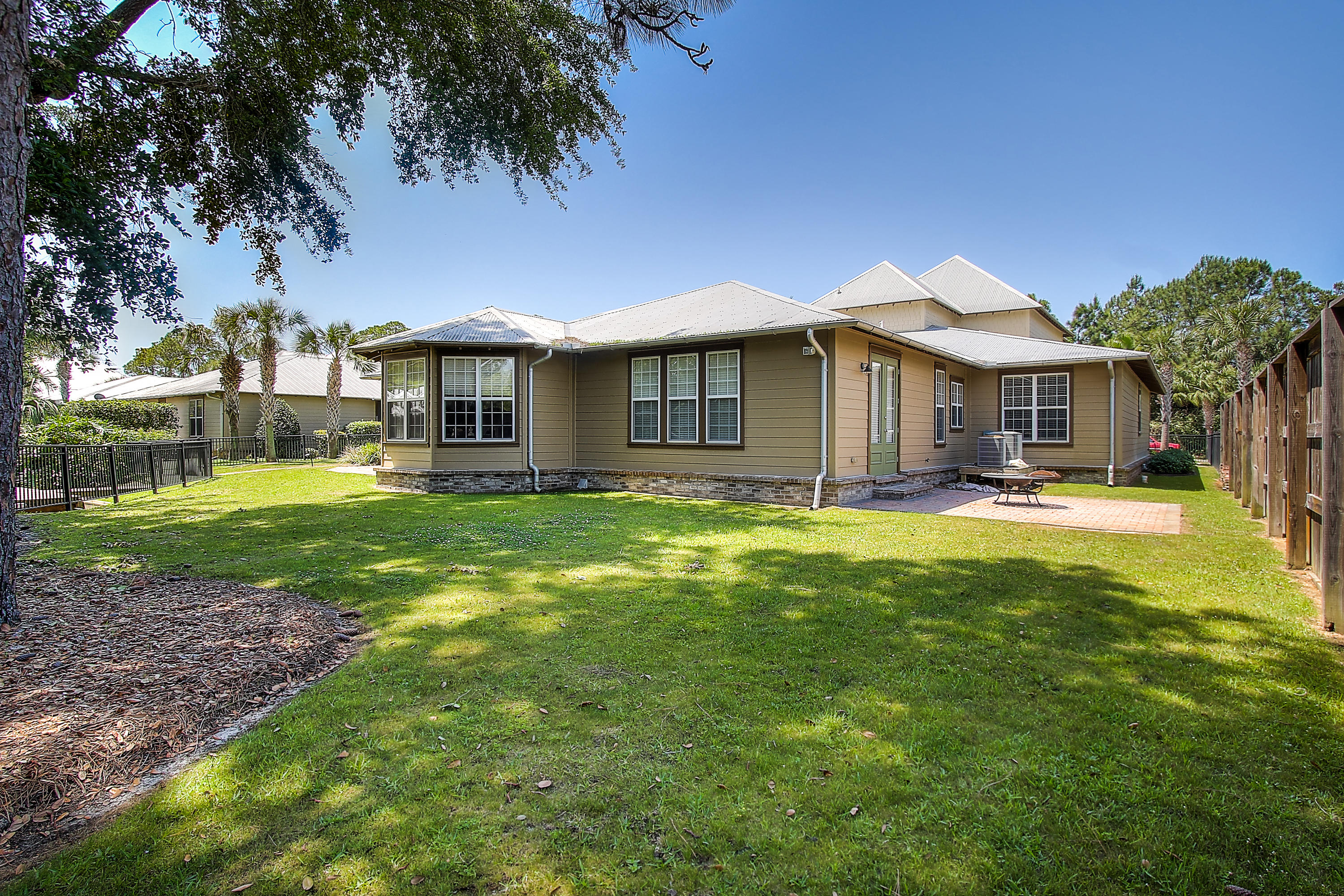 HIDDEN HARBOR UNREC - Residential