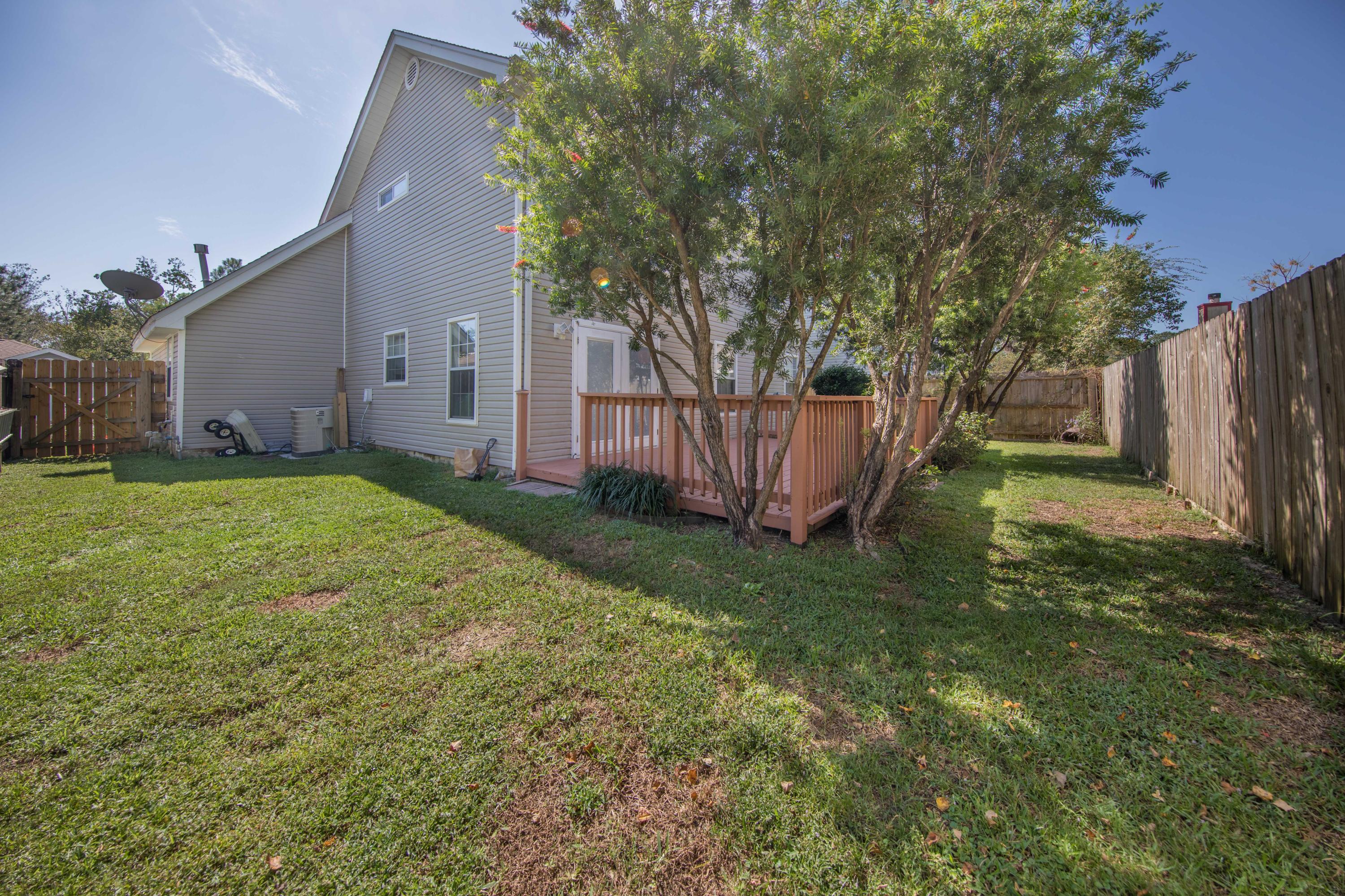LAKE CHARLESTON - Residential