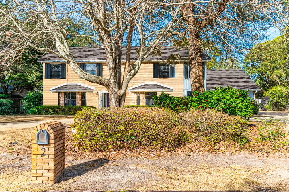 LAKE LORRAINE ESTATES - Residential