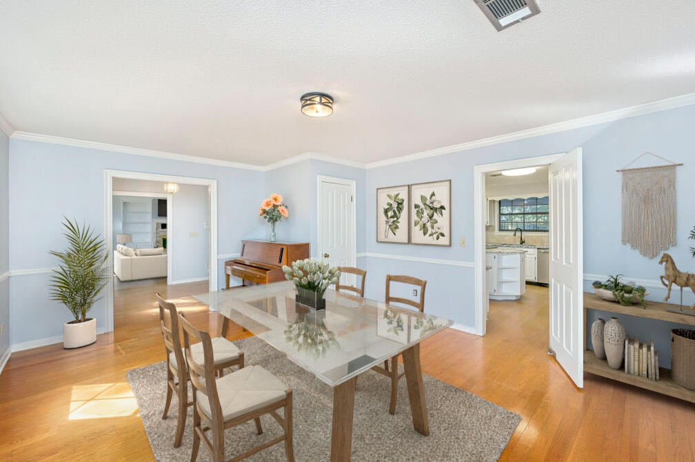 LAKE LORRAINE ESTATES - Residential