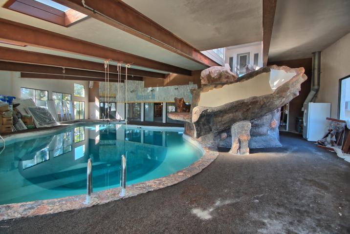 WOODLAWN UNIT 1 - Residential