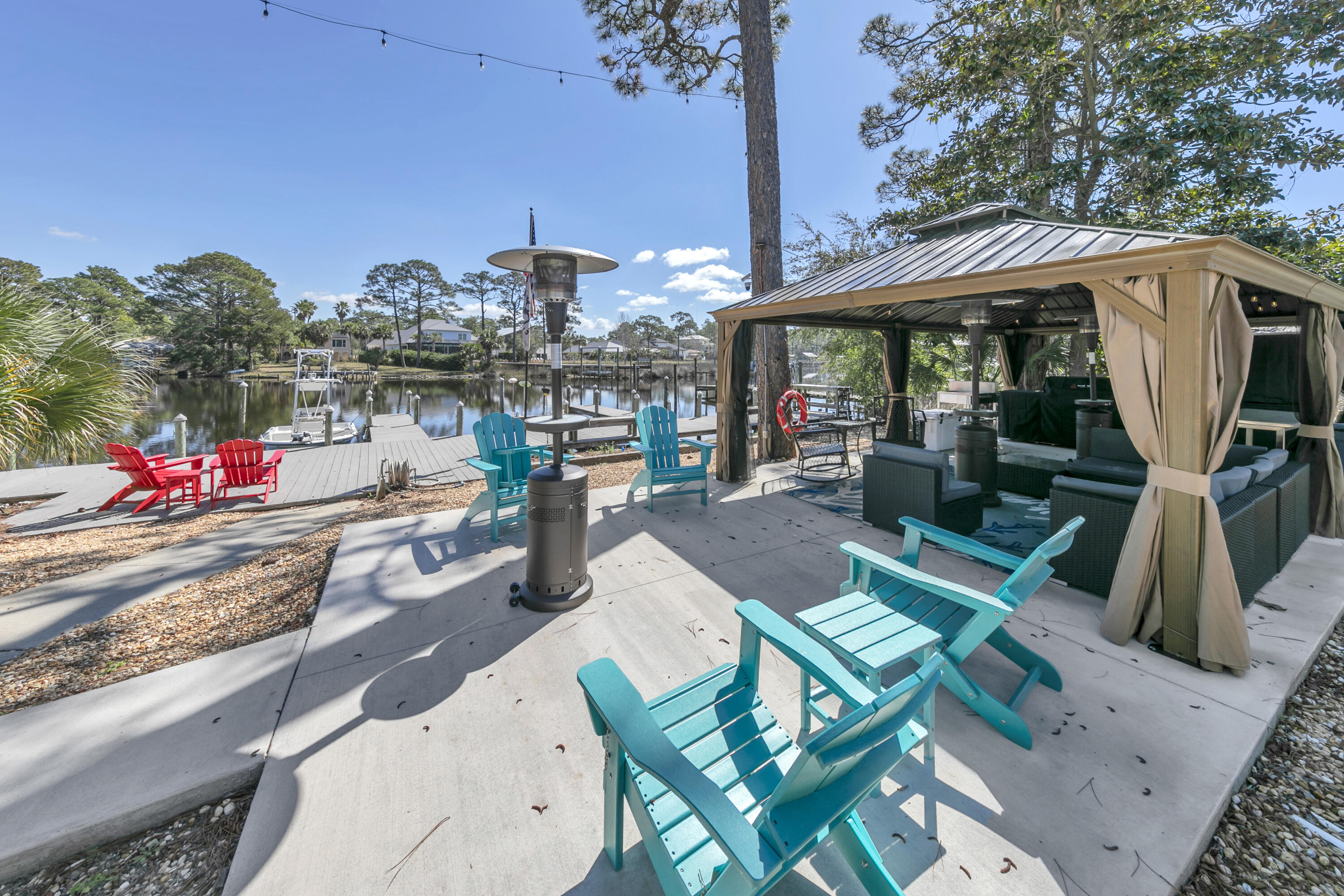 CARSON OAKS - Residential