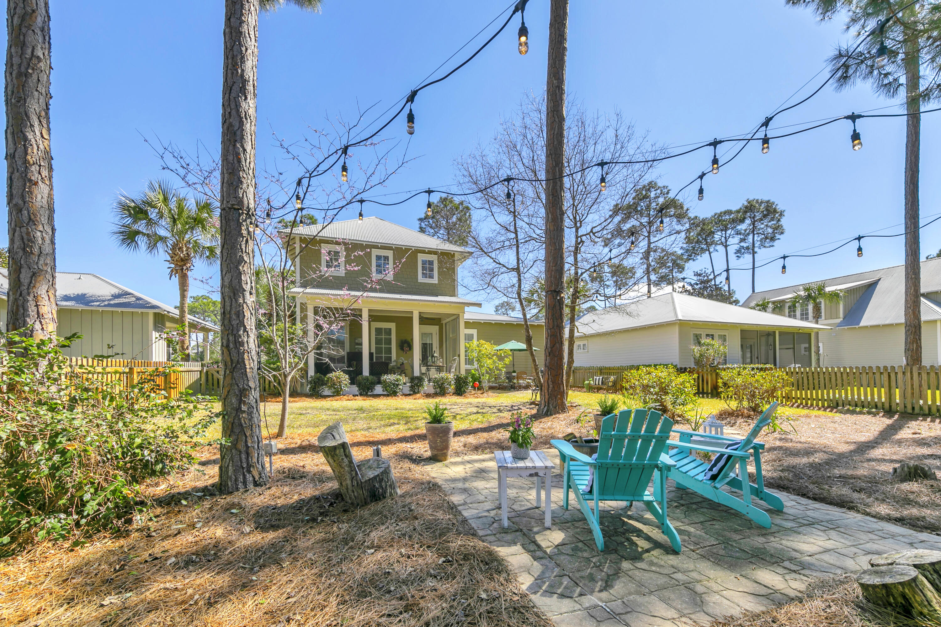 CARSON OAKS - Residential