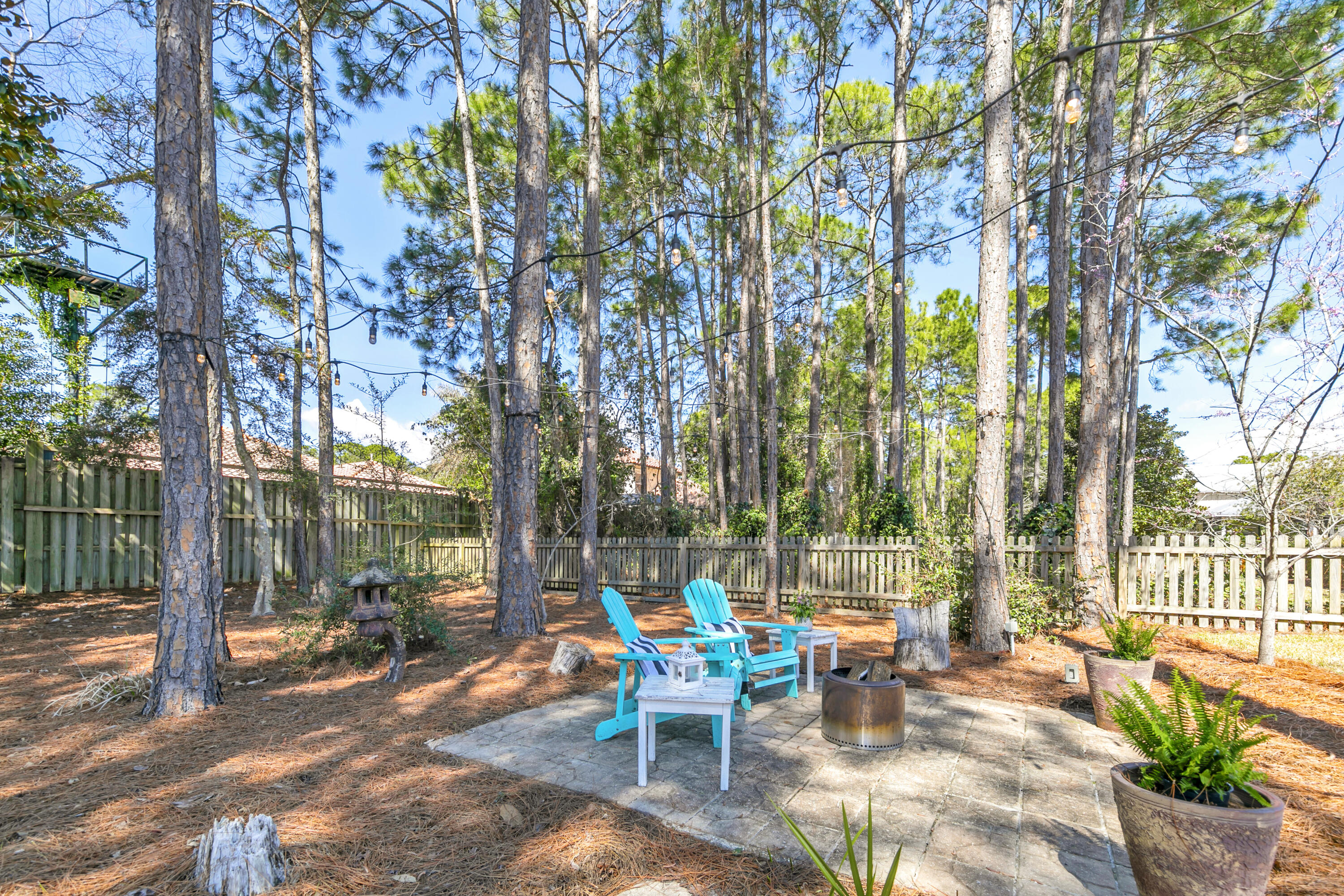 CARSON OAKS - Residential