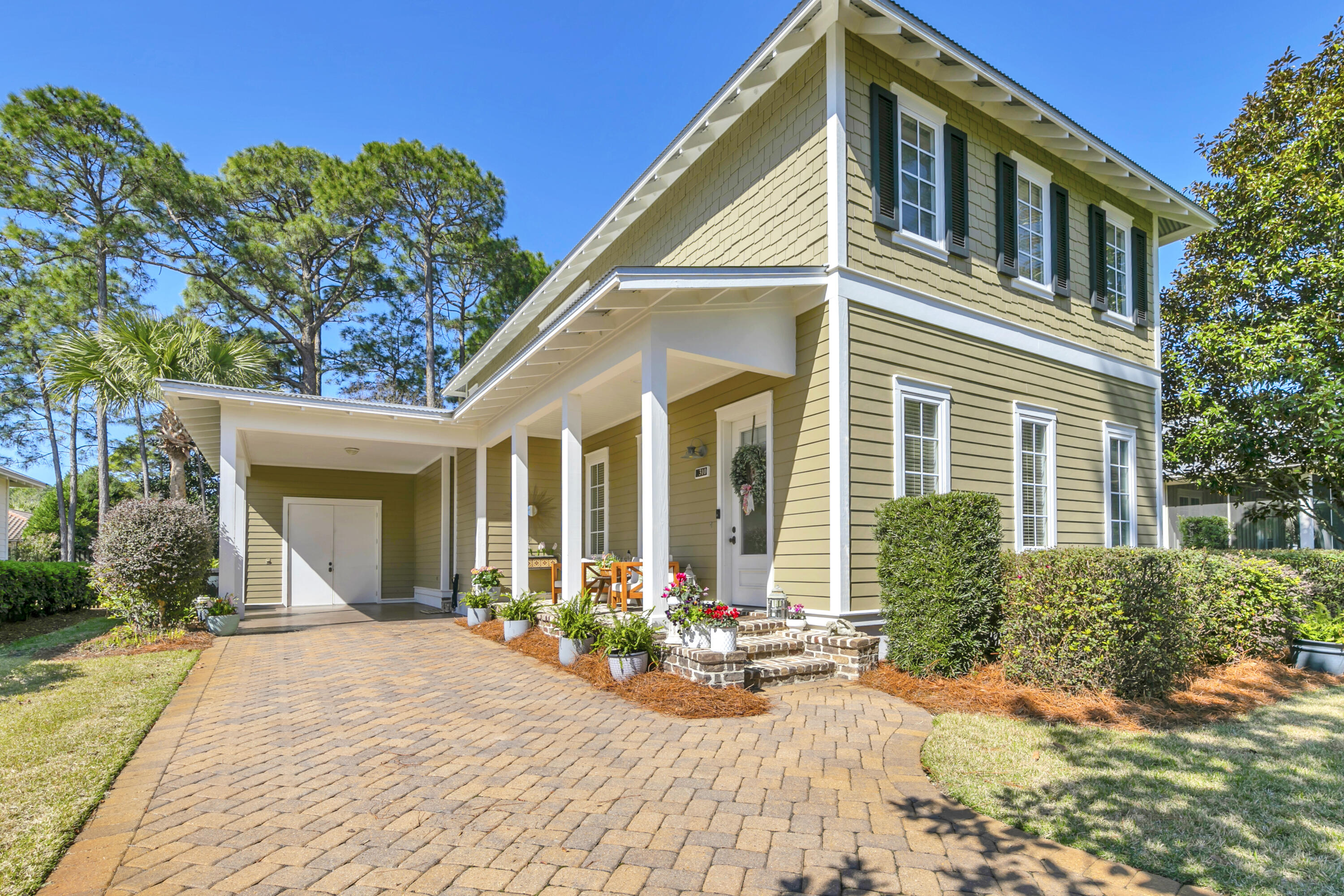 CARSON OAKS - Residential