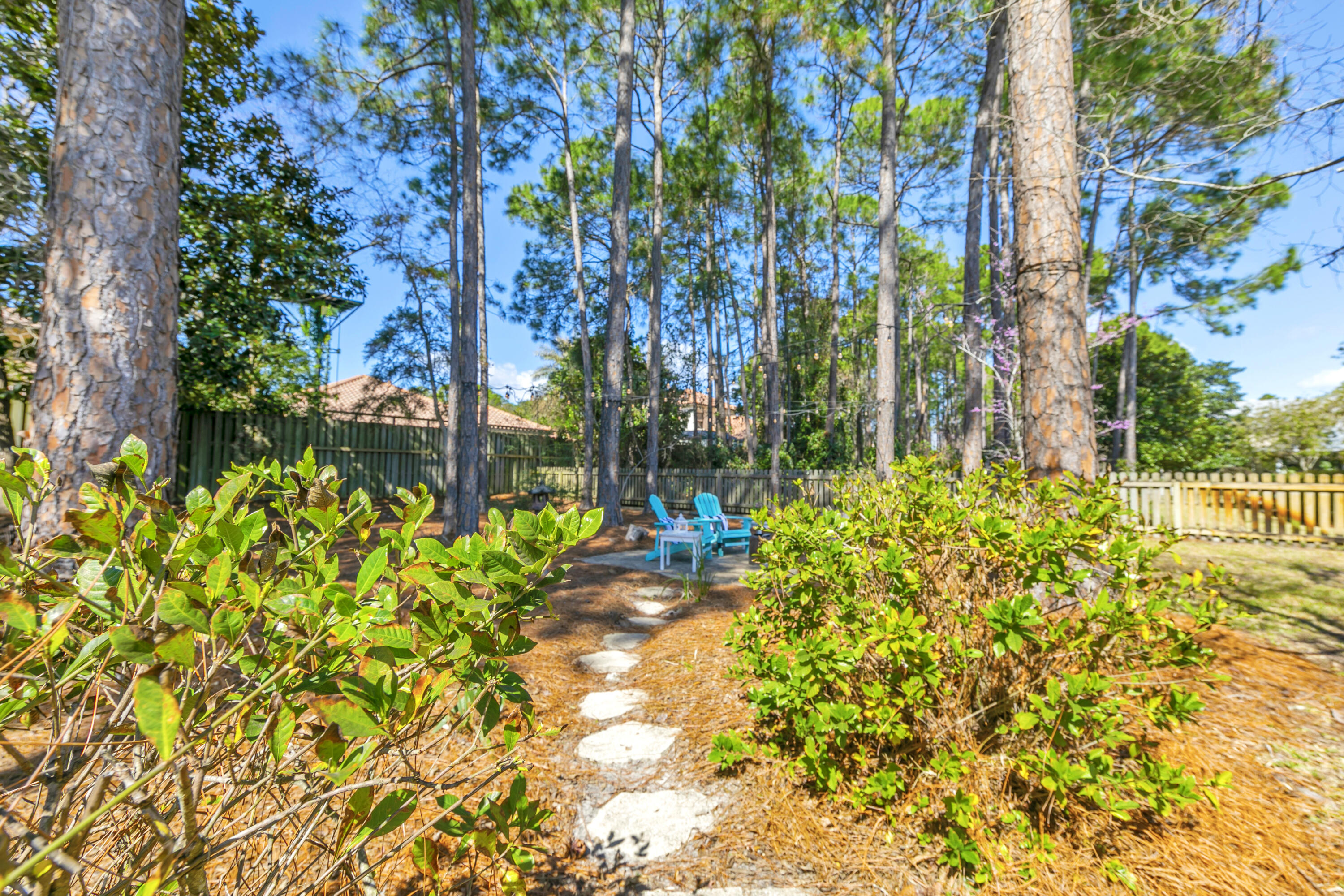 CARSON OAKS - Residential