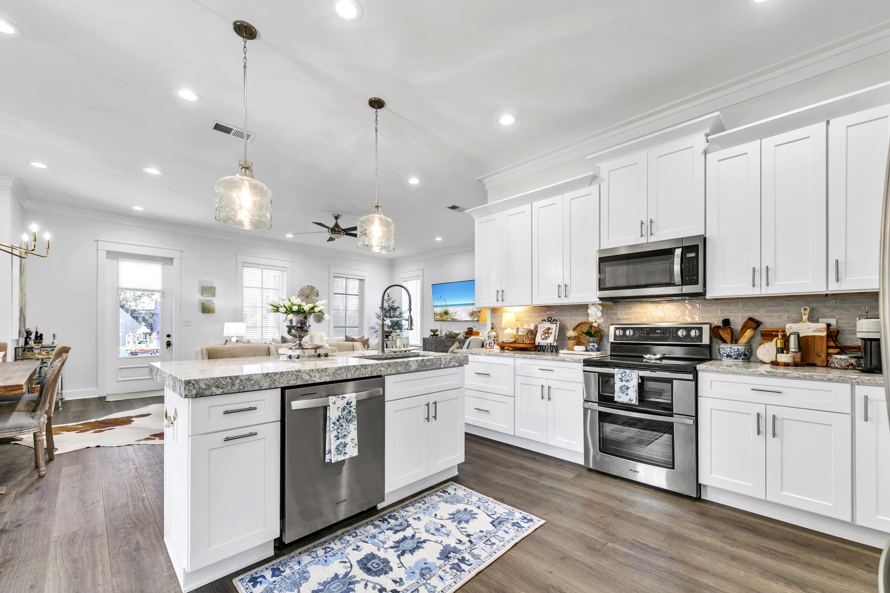 CARSON OAKS - Residential