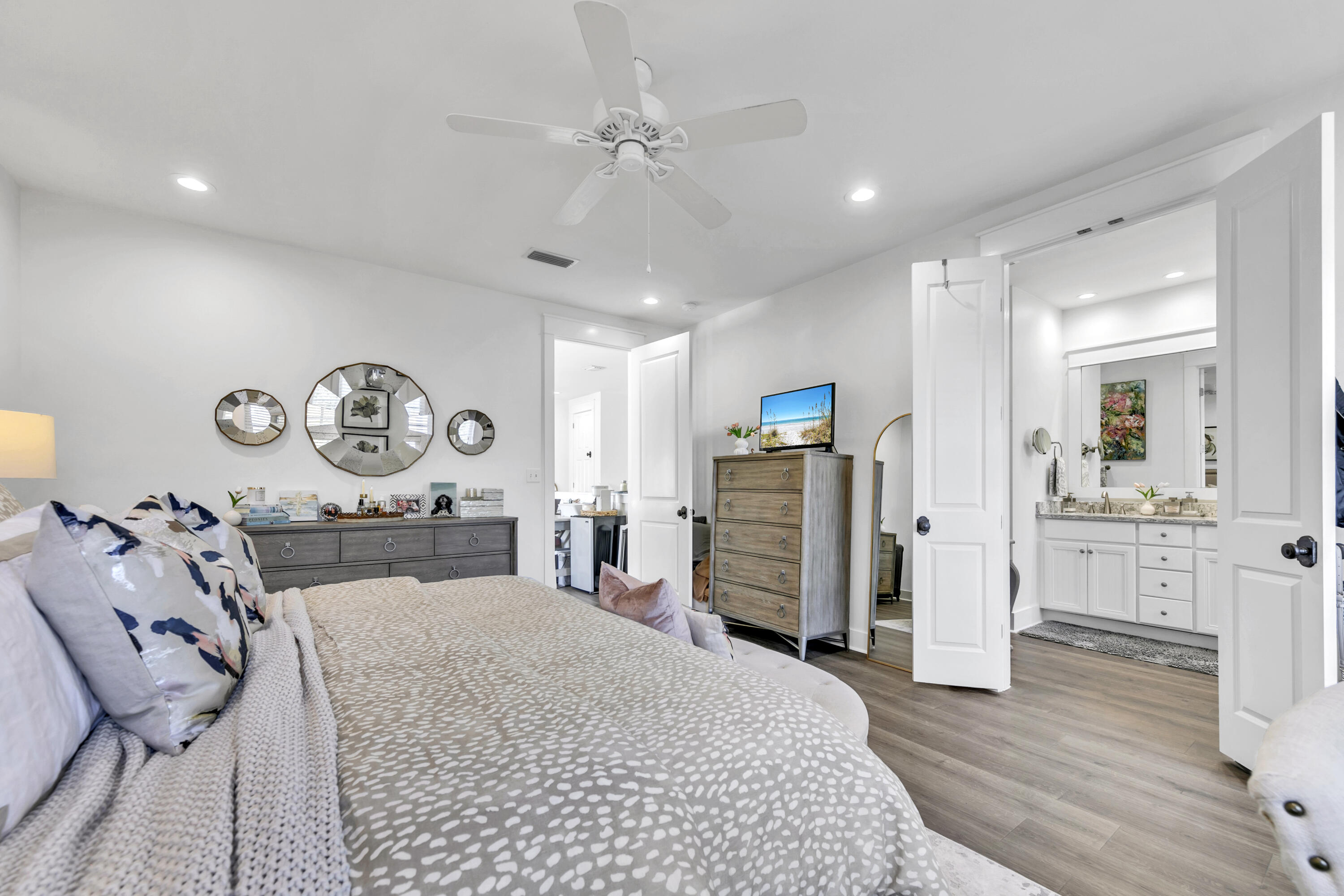 CARSON OAKS - Residential