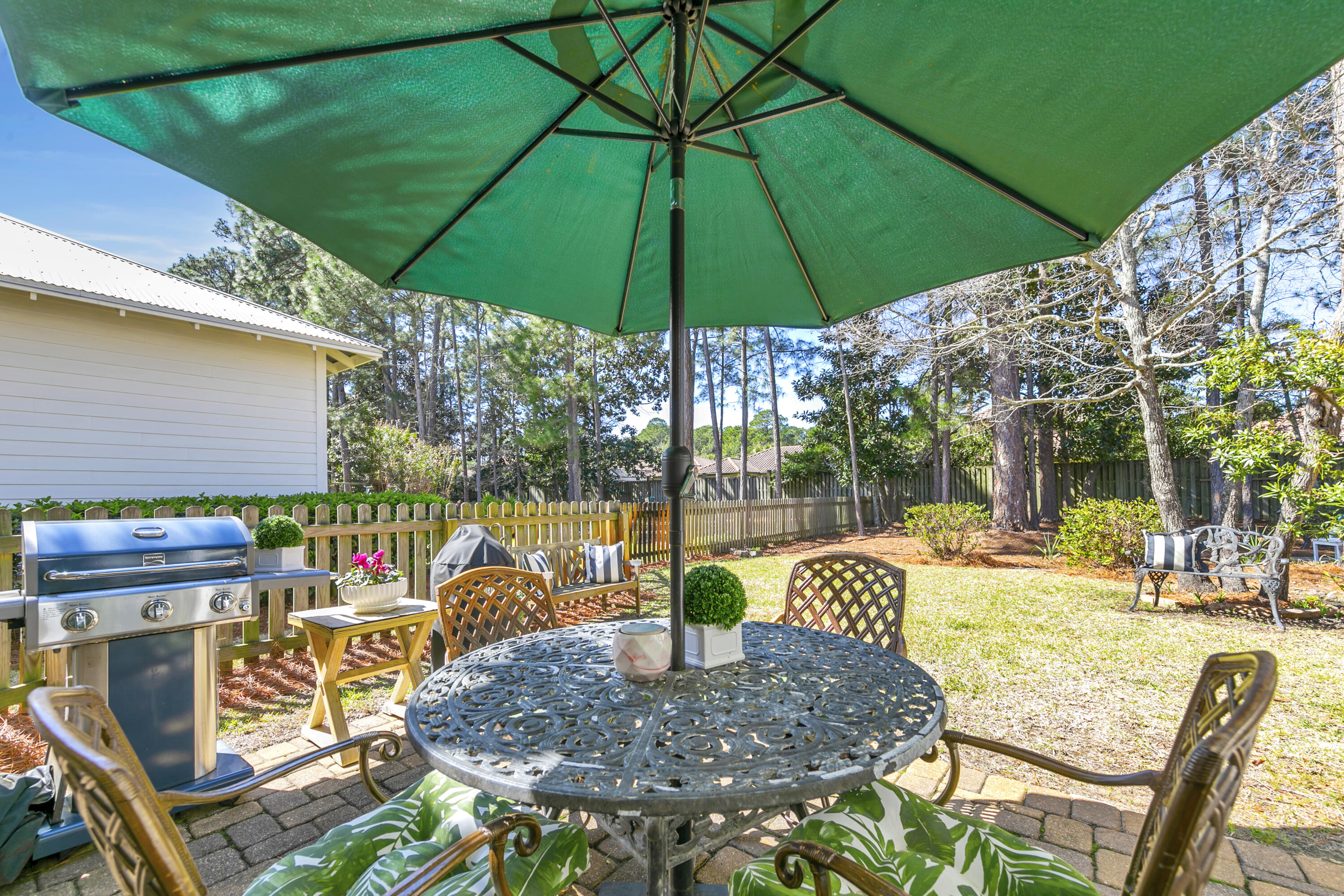 CARSON OAKS - Residential