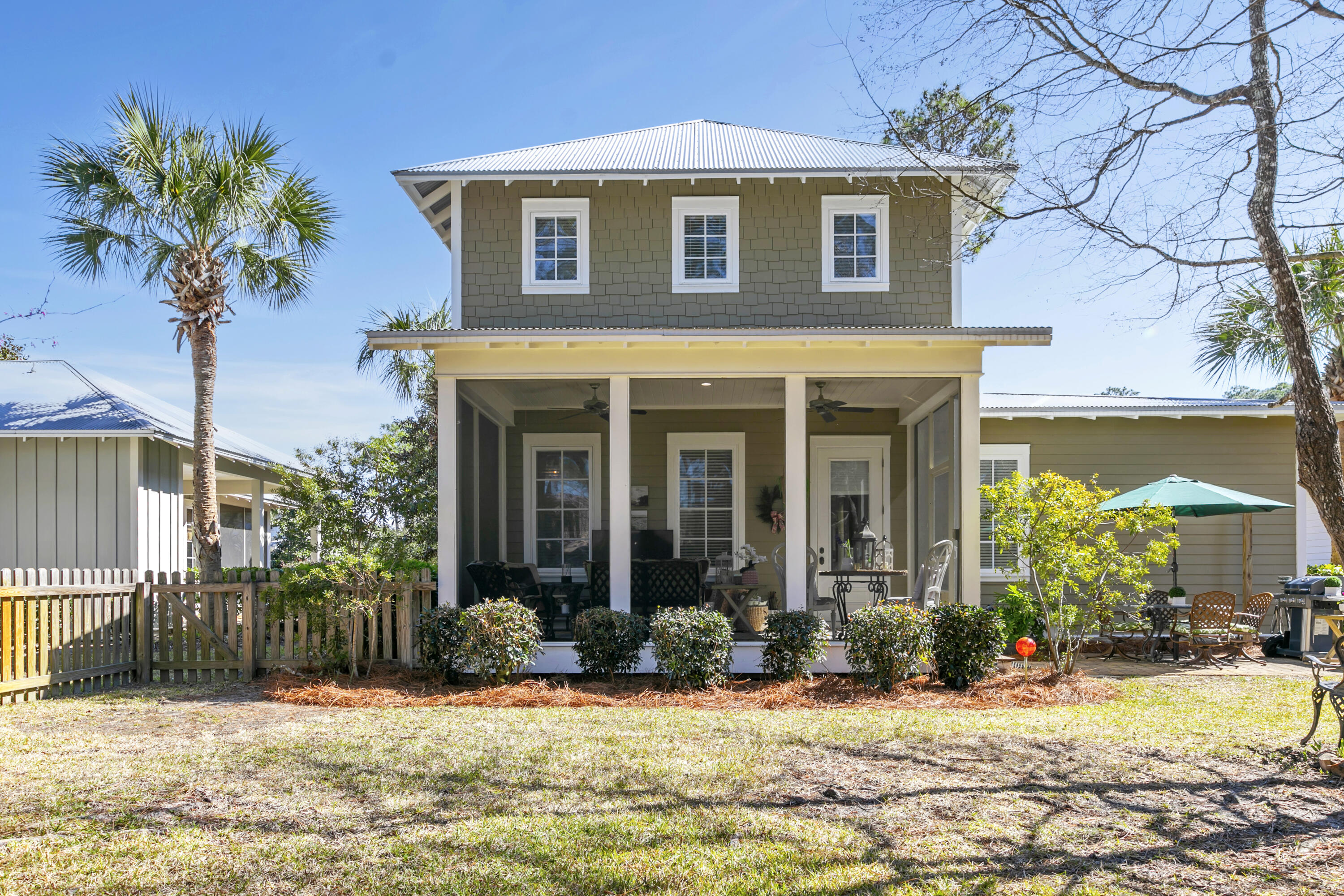 CARSON OAKS - Residential