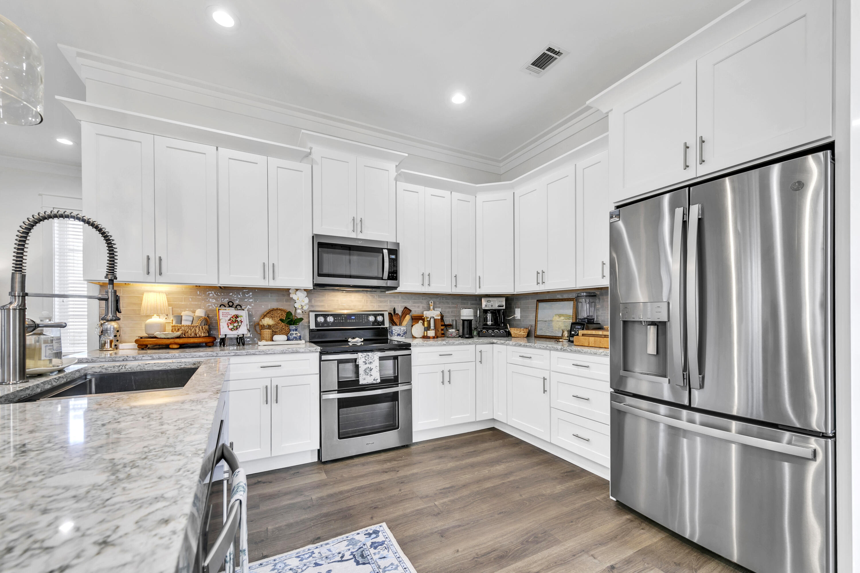 CARSON OAKS - Residential