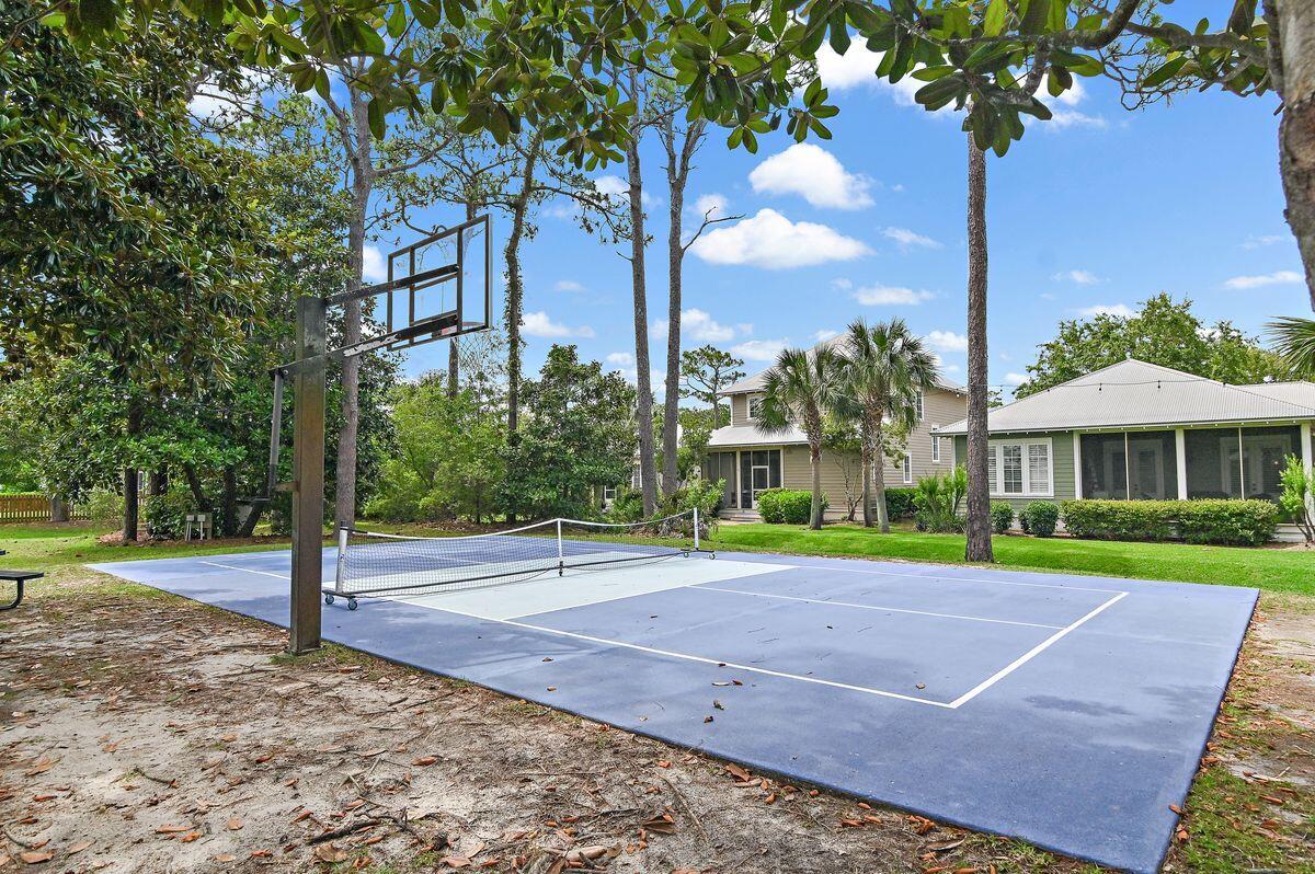 CARSON OAKS - Residential