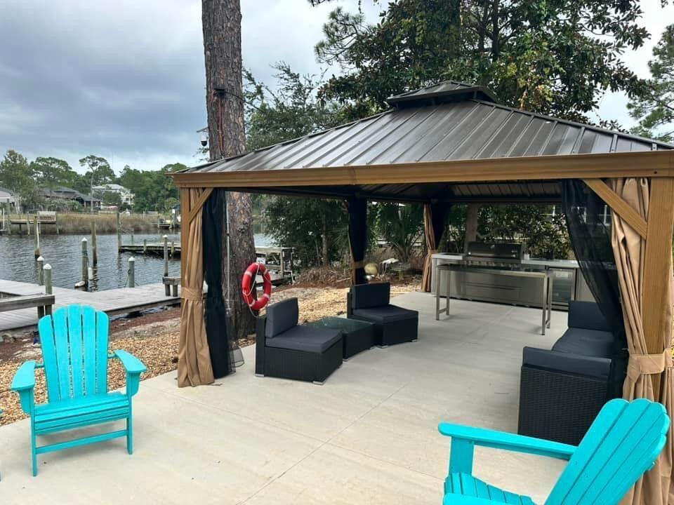 CARSON OAKS - Residential