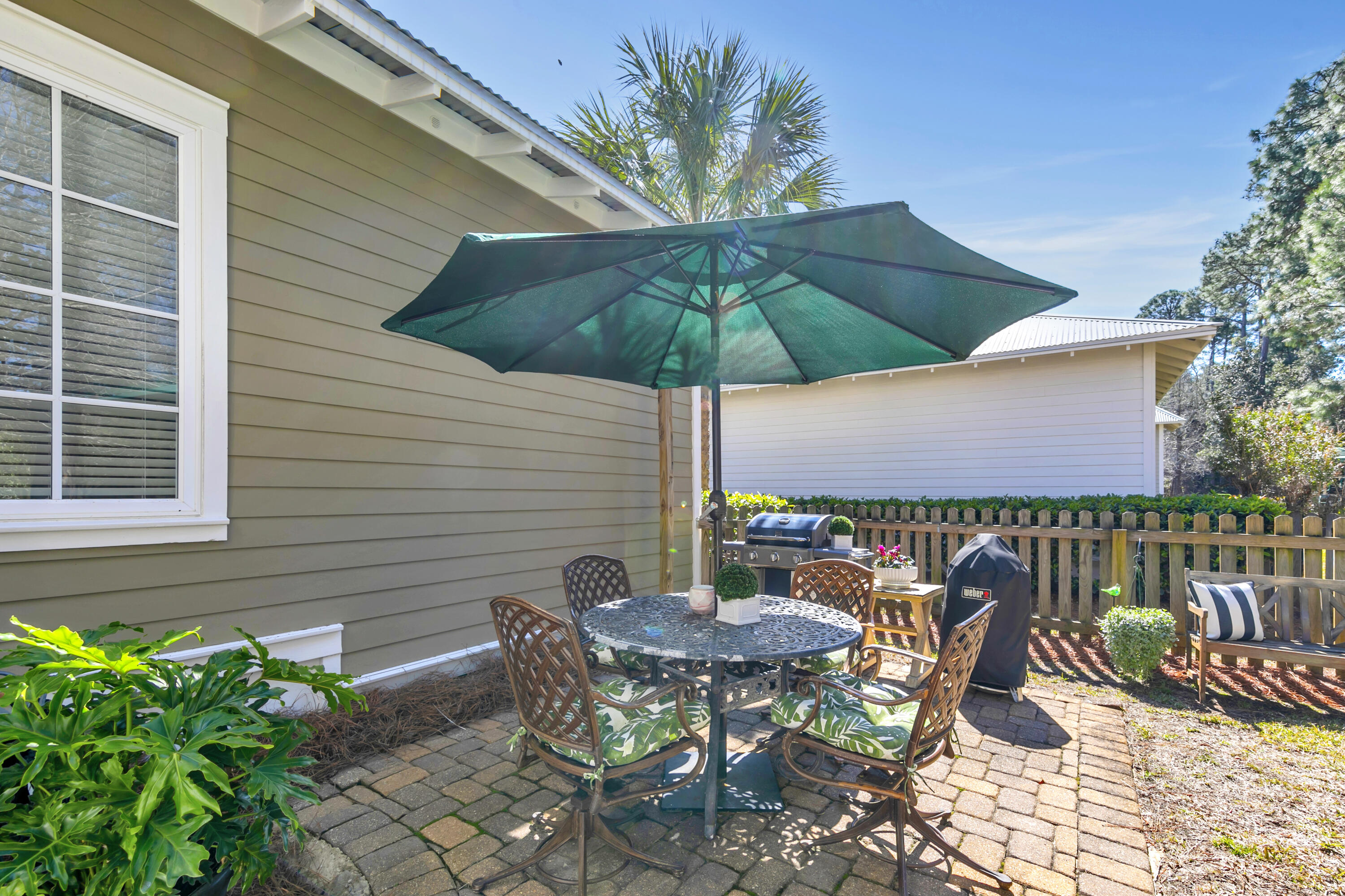 CARSON OAKS - Residential