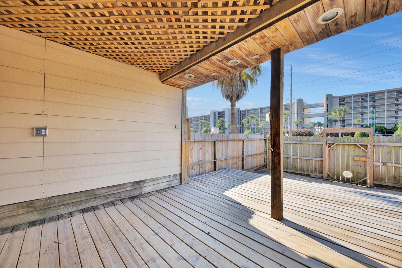 SANTA ROSA ISLAND - Residential