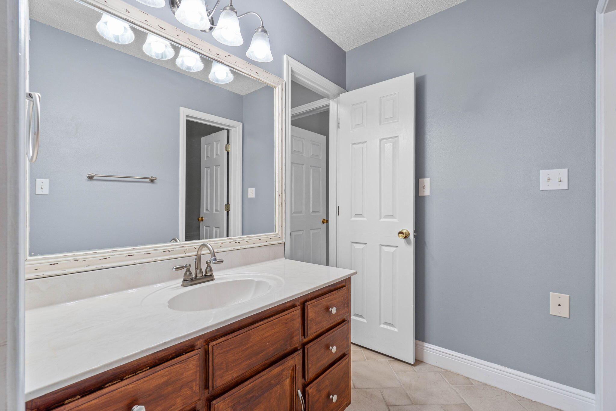 METES & BOUNDS - Residential Lease