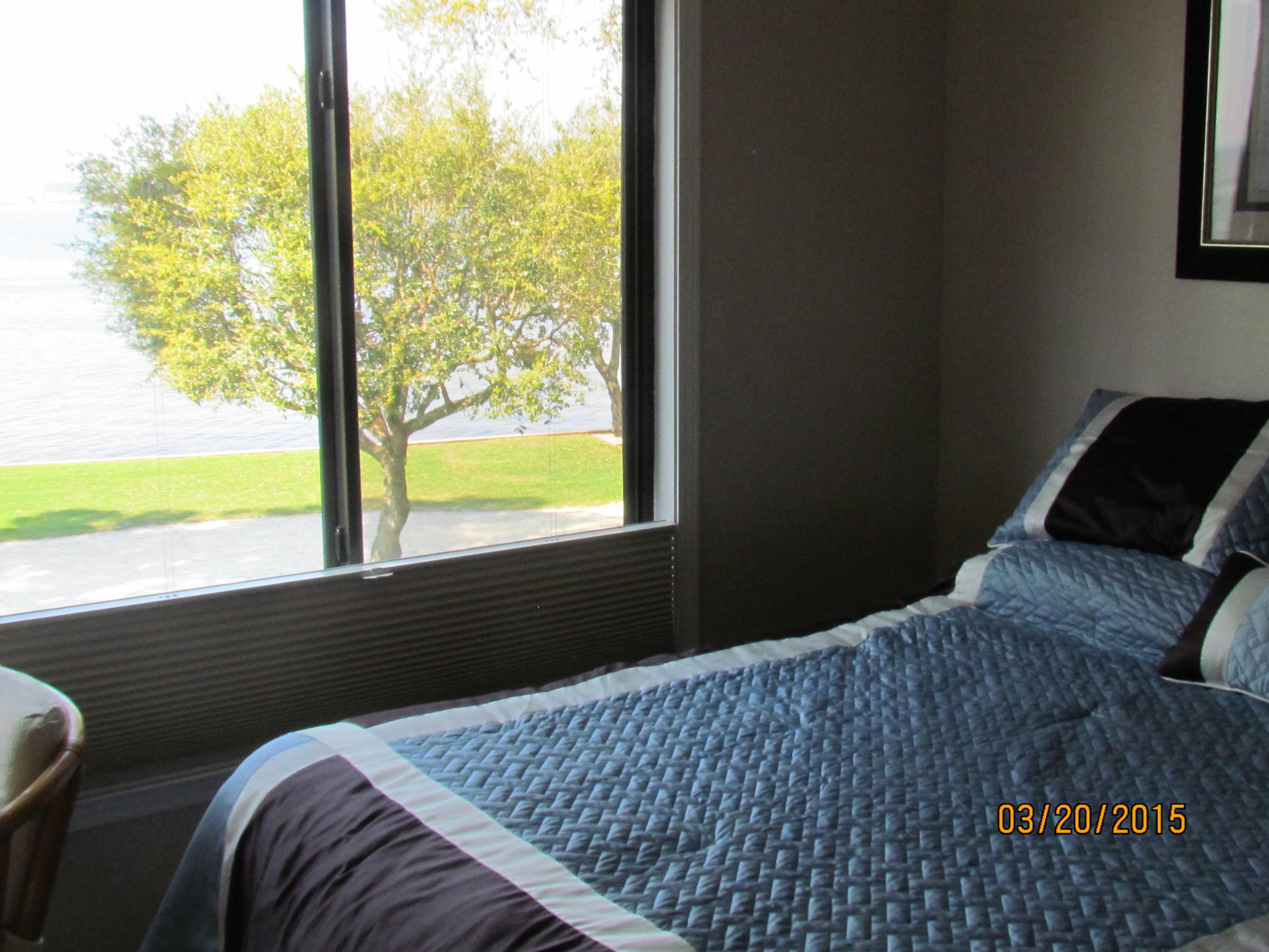 BAY VILLAS CONDOS - Residential Lease