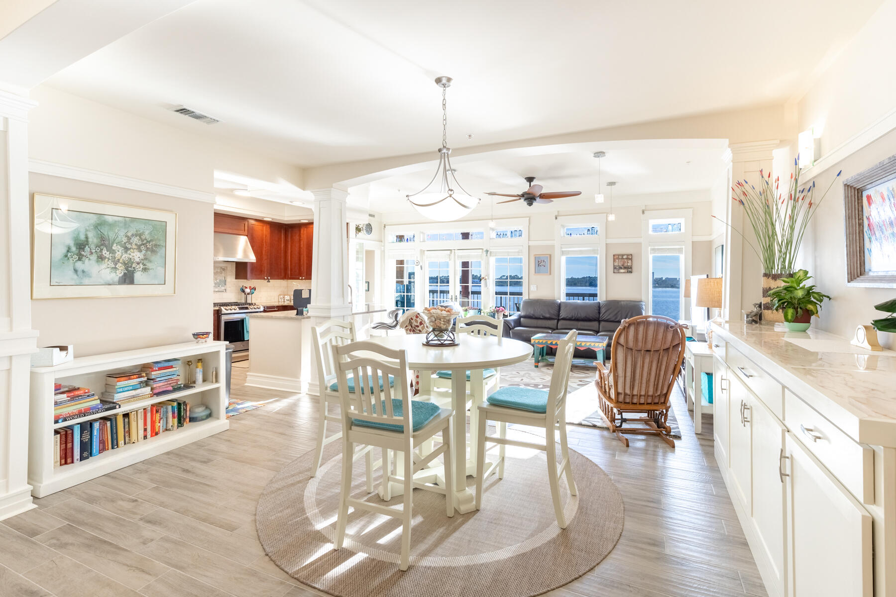 WILD HERON LAKESIDE LODGE - Residential