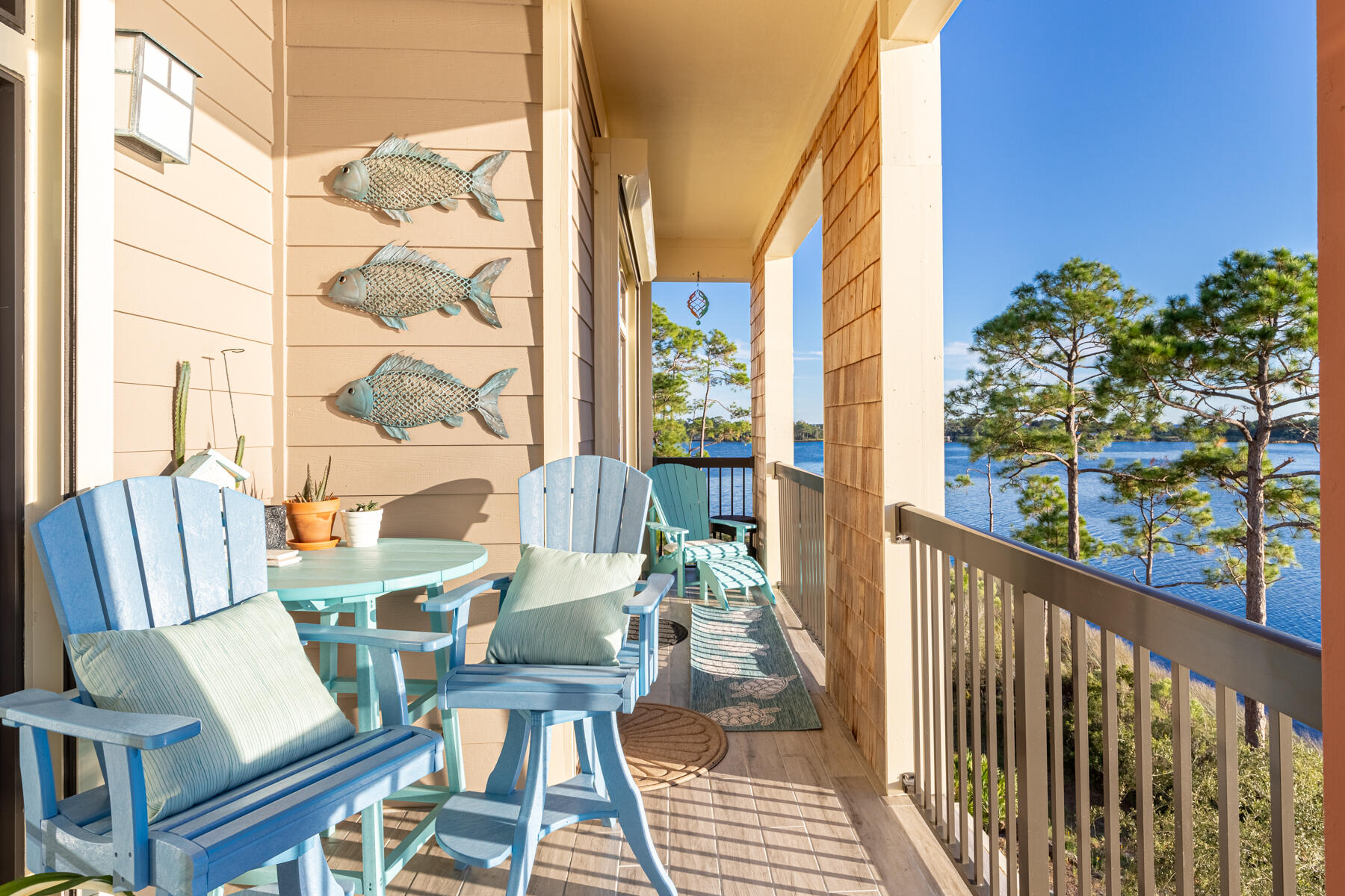 WILD HERON LAKESIDE LODGE - Residential