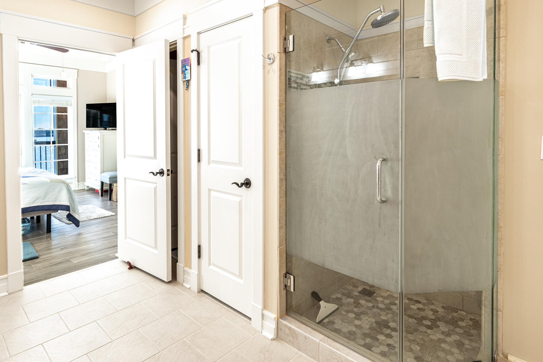 WILD HERON LAKESIDE LODGE - Residential