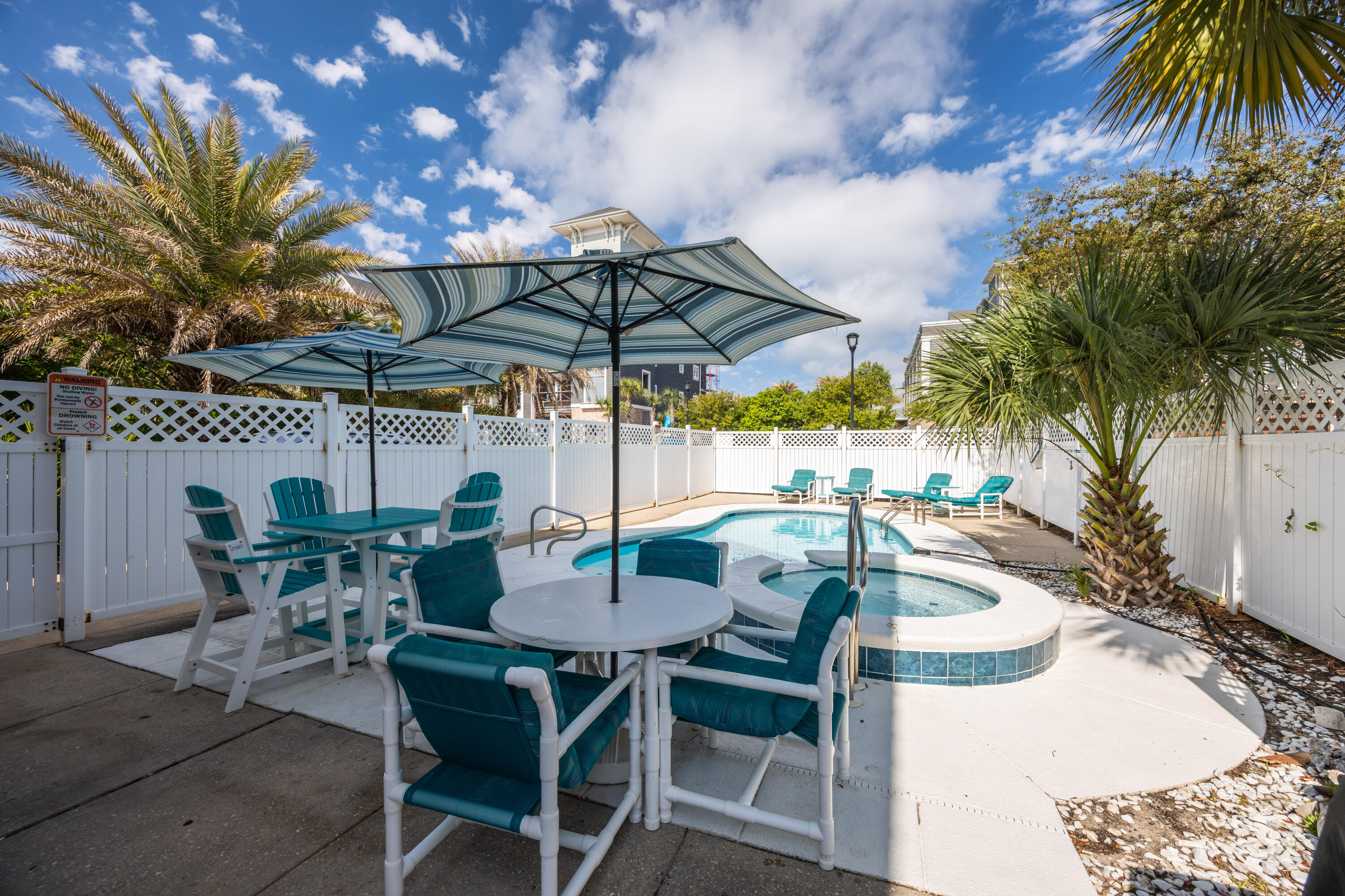CRYSTAL BEACH - Residential