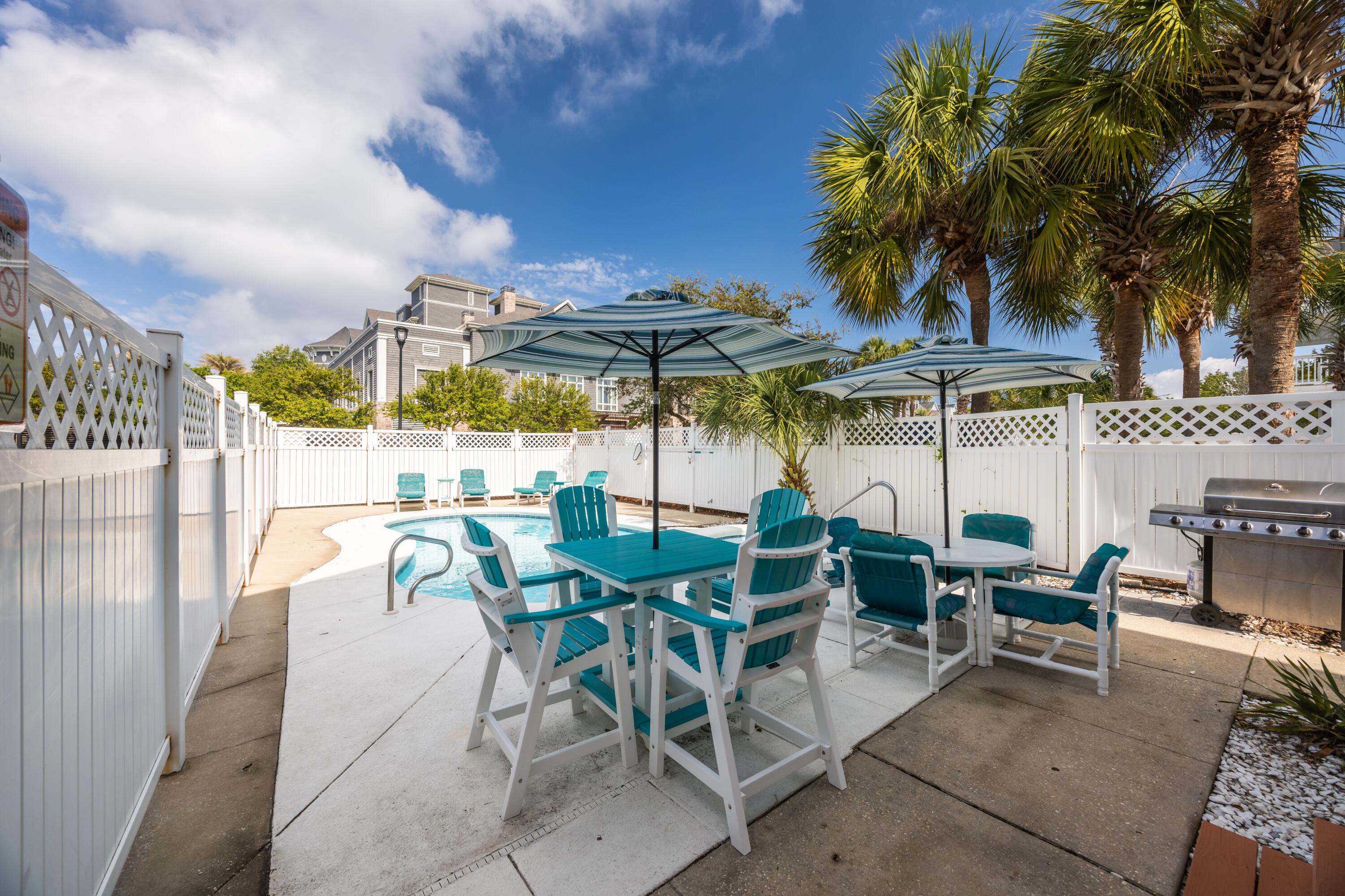 CRYSTAL BEACH - Residential