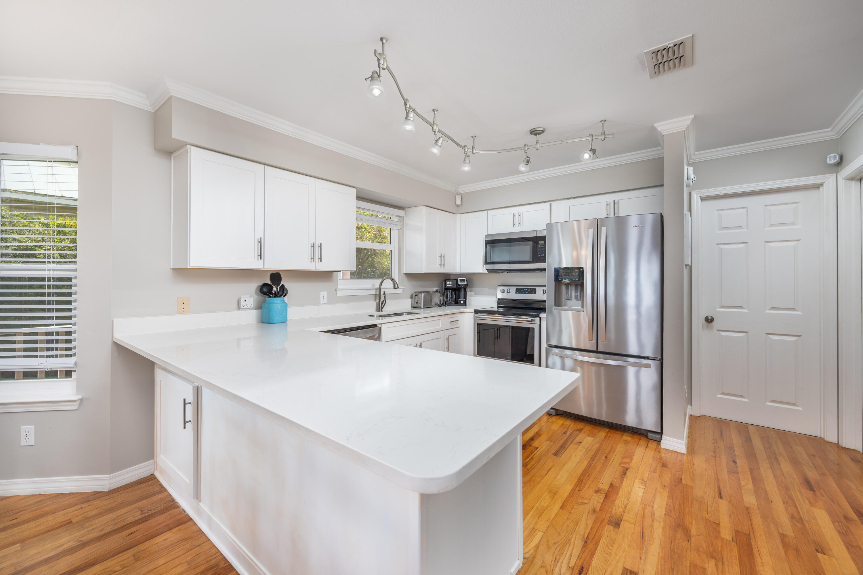 CRYSTAL BEACH - Residential