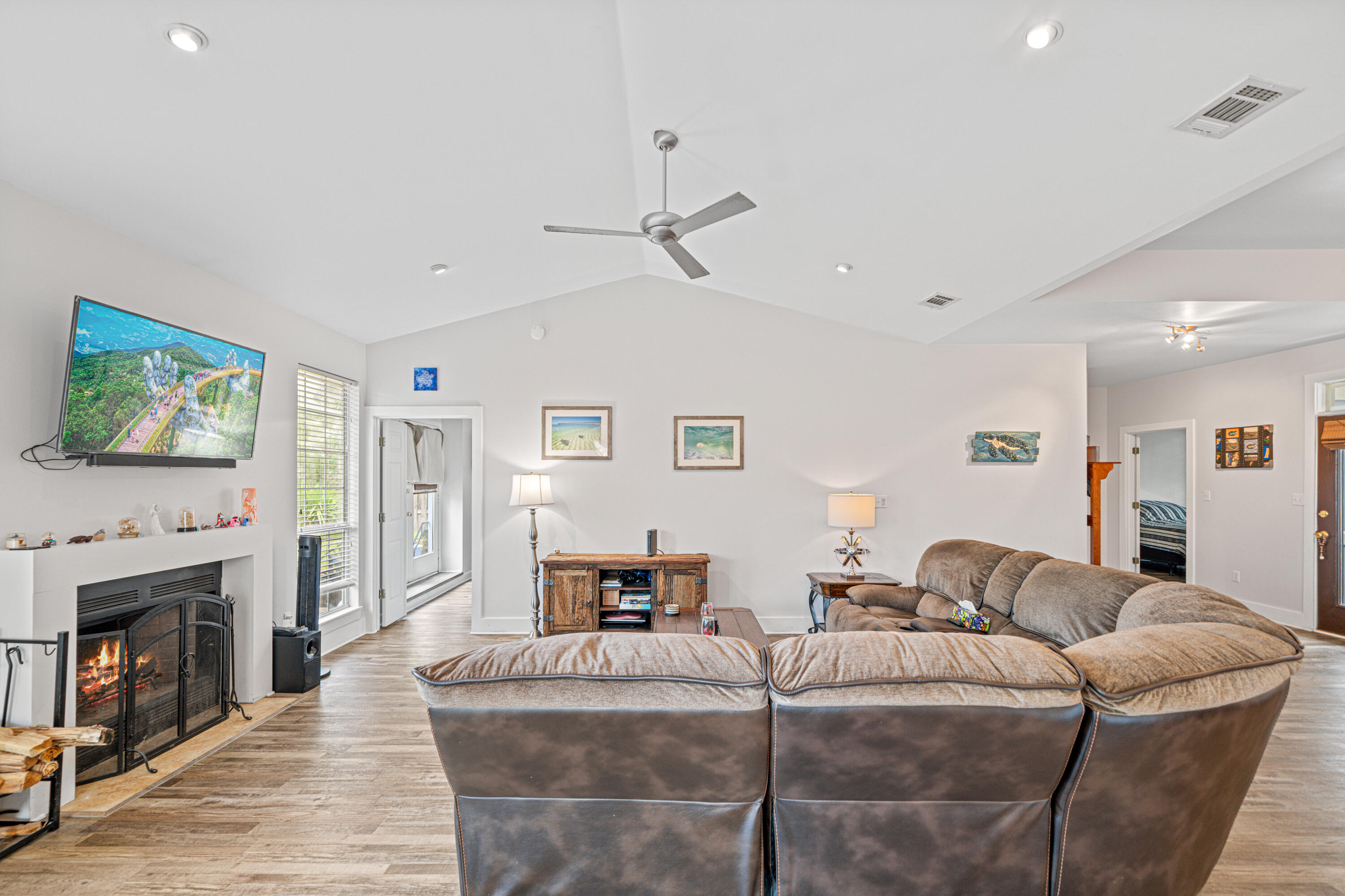 BAYSIDE - Residential