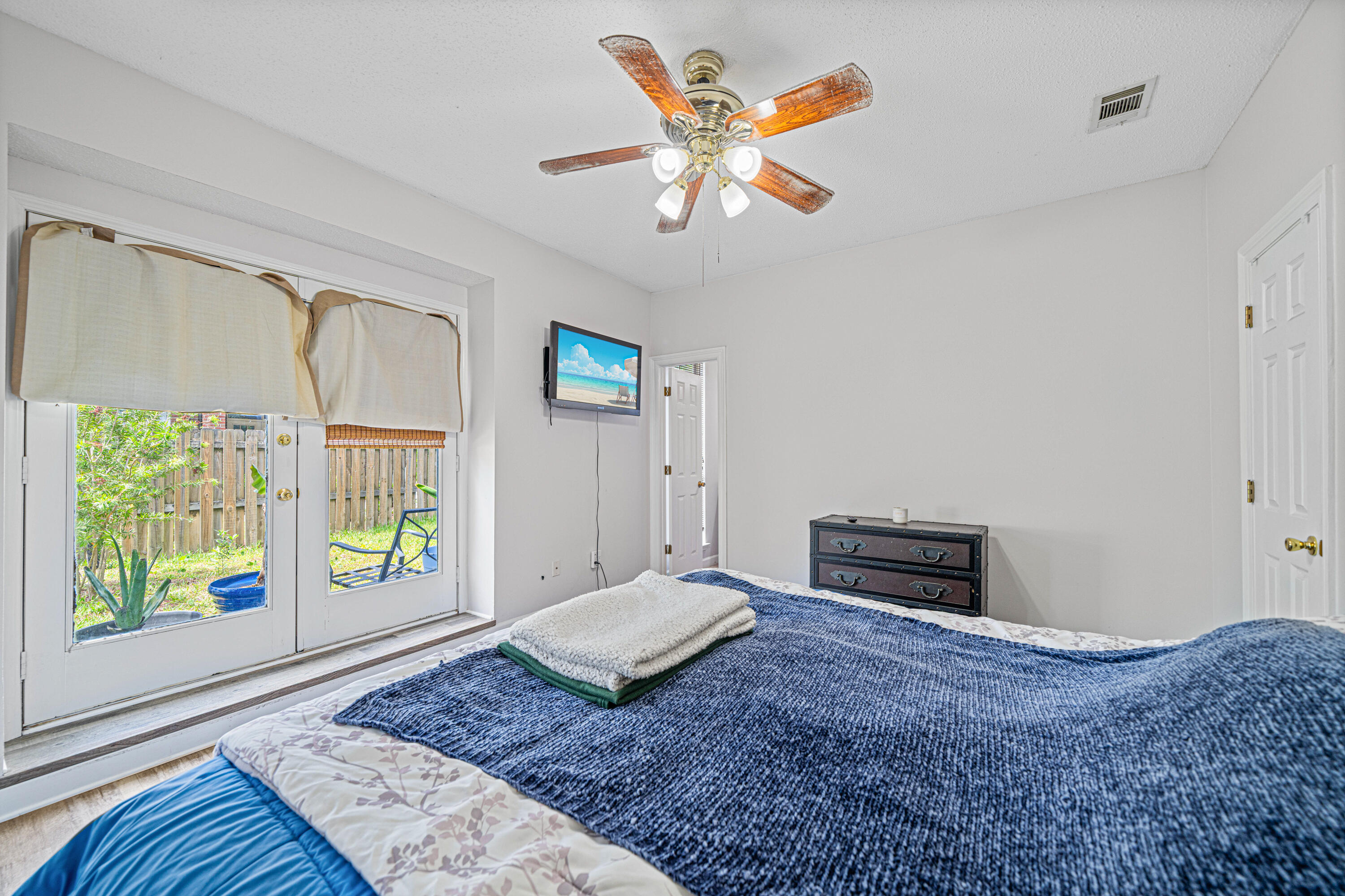 BAYSIDE - Residential